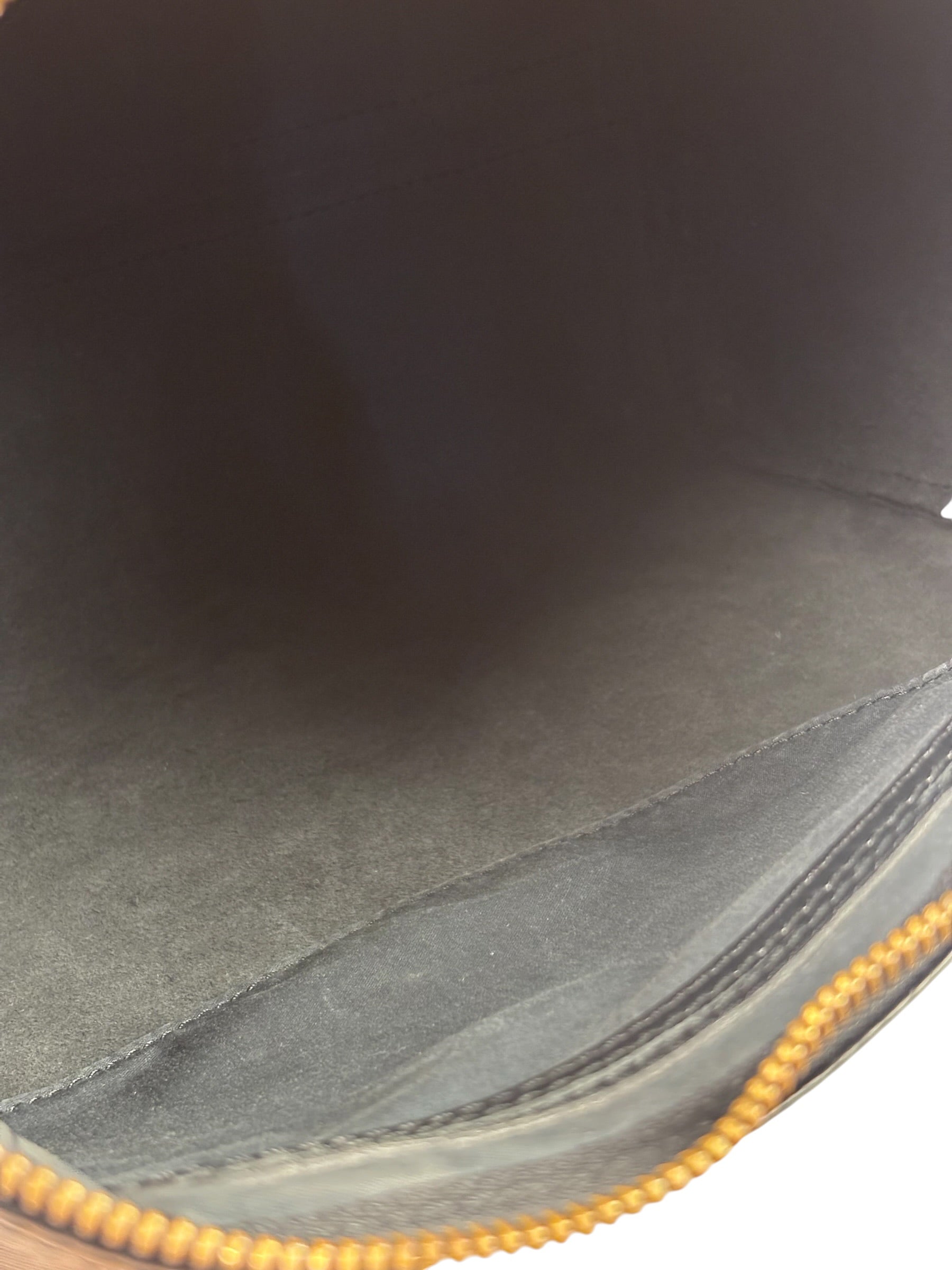 Louis Vuitton Black Epi Speedy 30