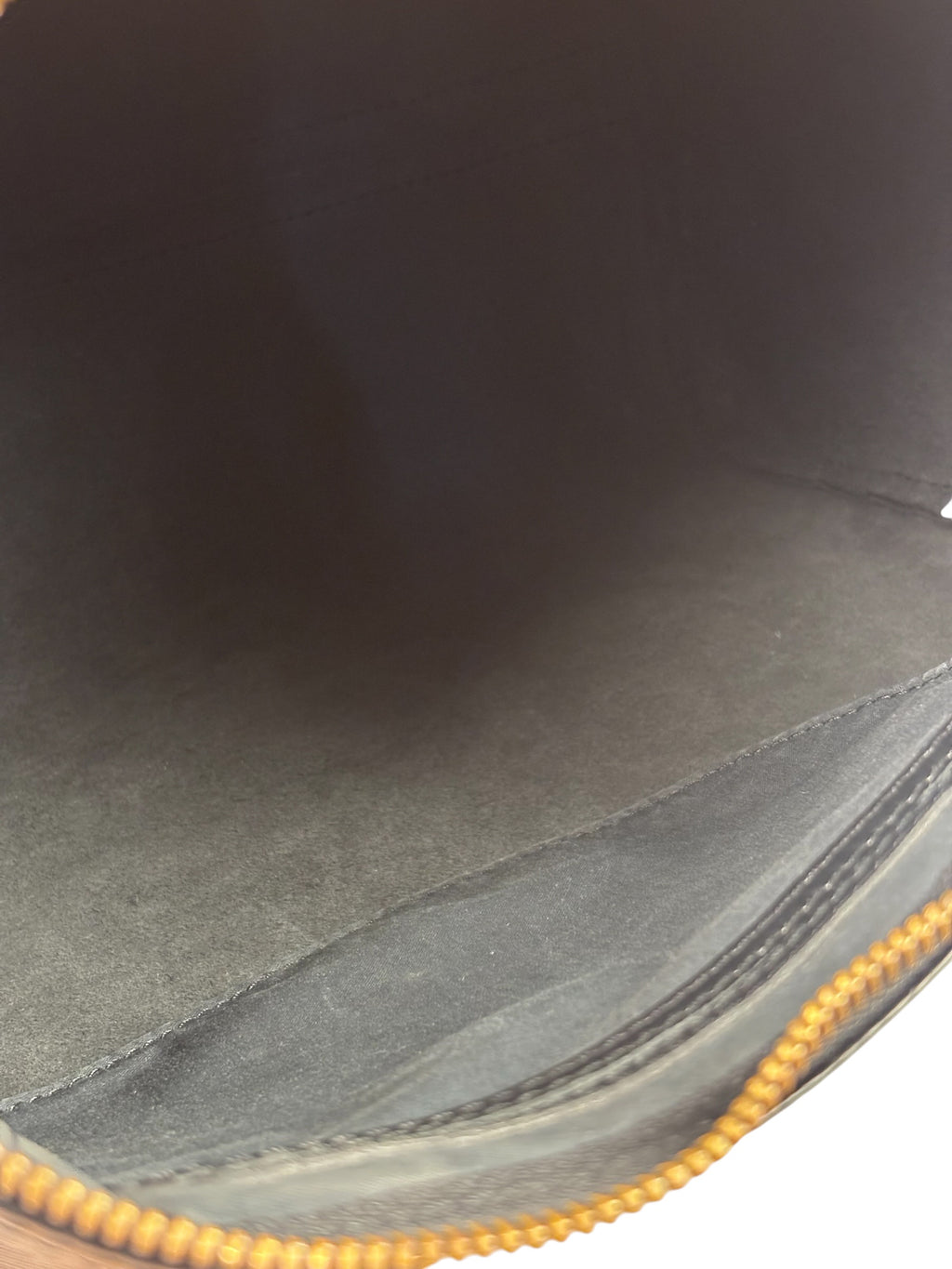 Louis Vuitton Black Epi Speedy 30