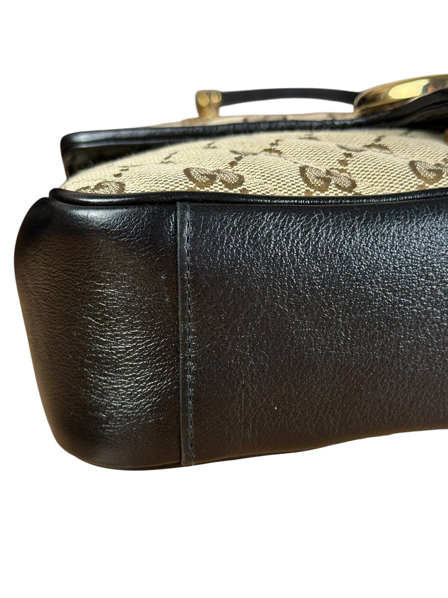Gucci Beige/Black GG Marmont Shoulder Bag