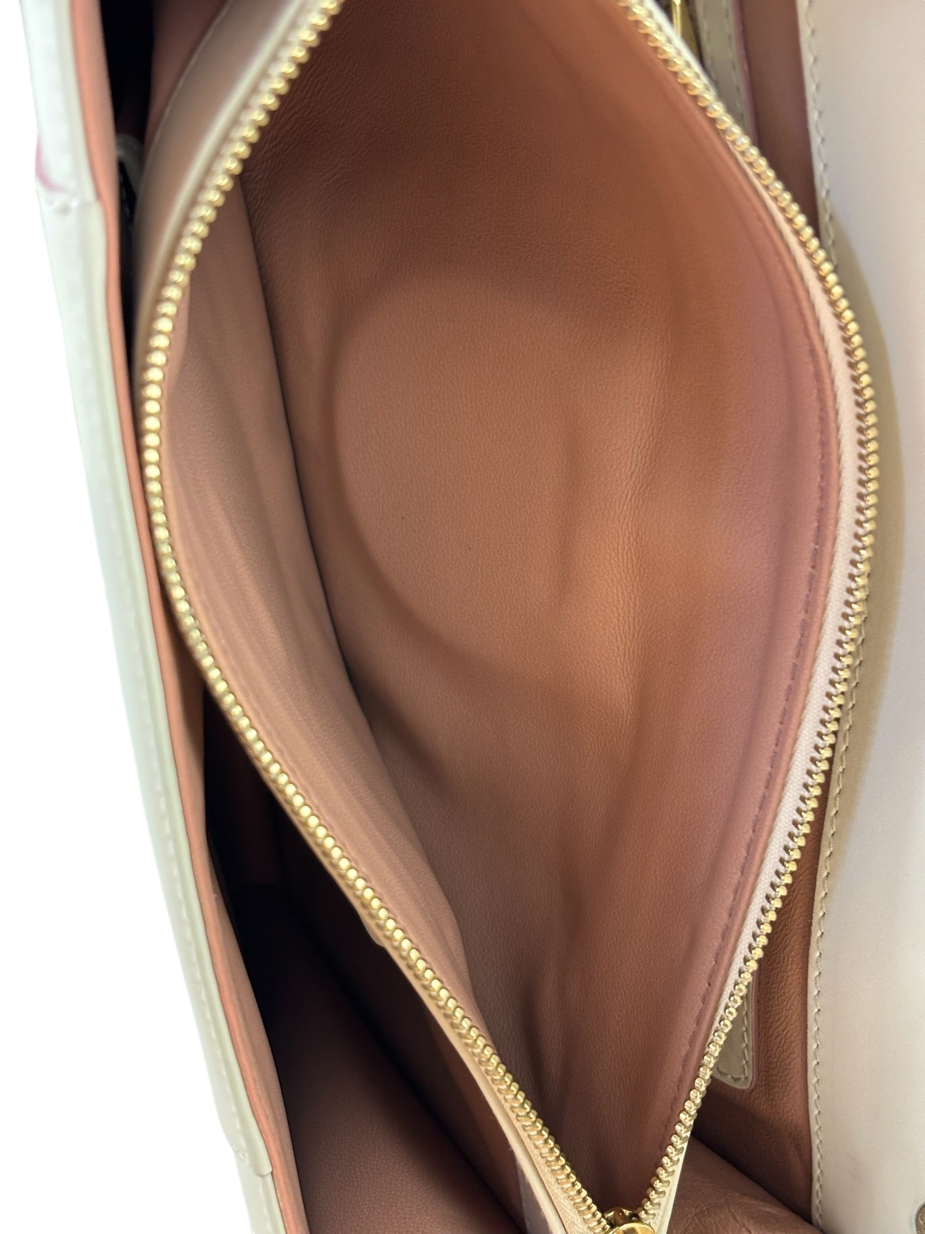 Bvlgari White/Pink Leather Serpenti Forever Shoulder Bag