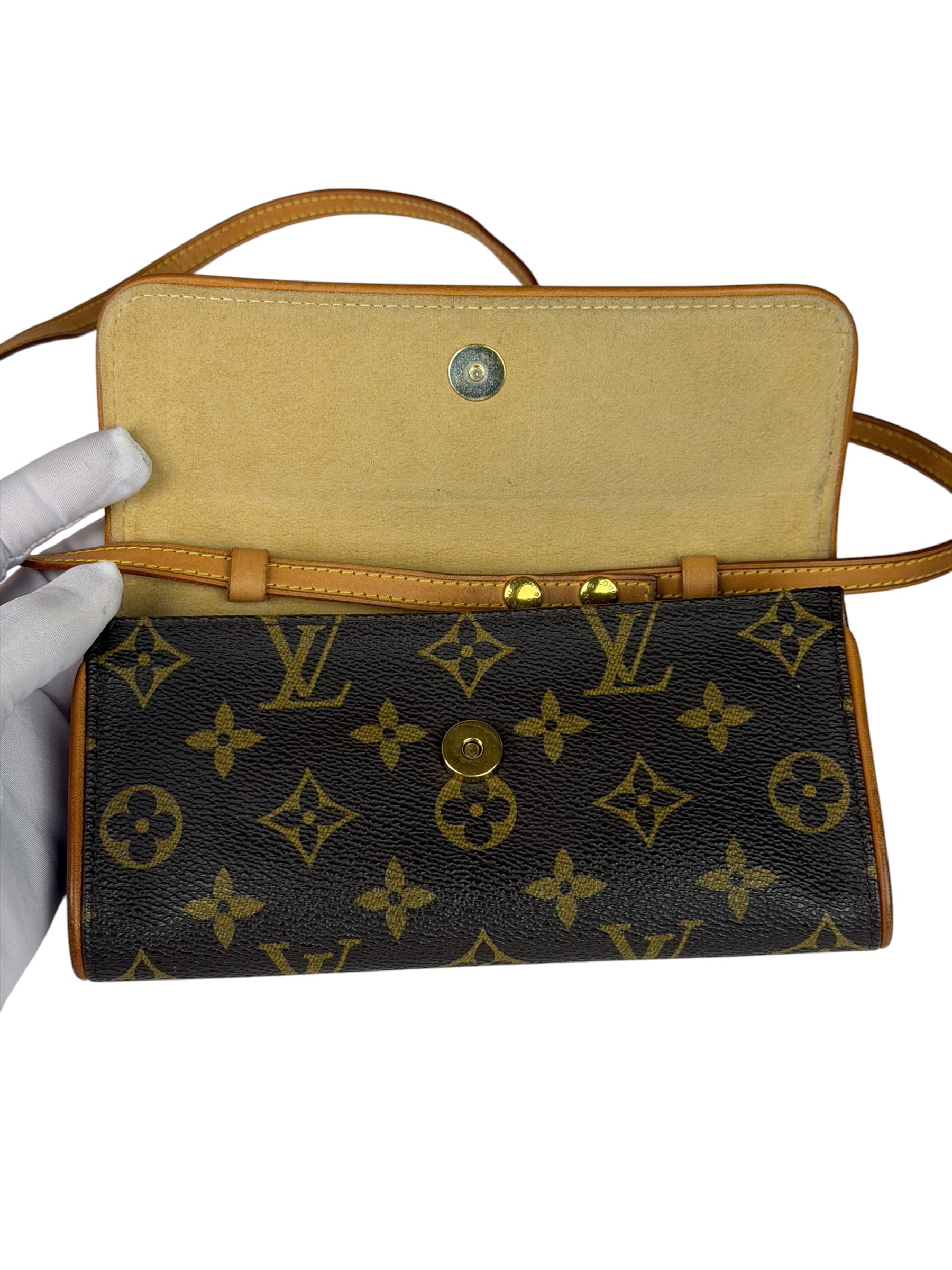 Louis Vuitton Monogram Twin Pochette PM