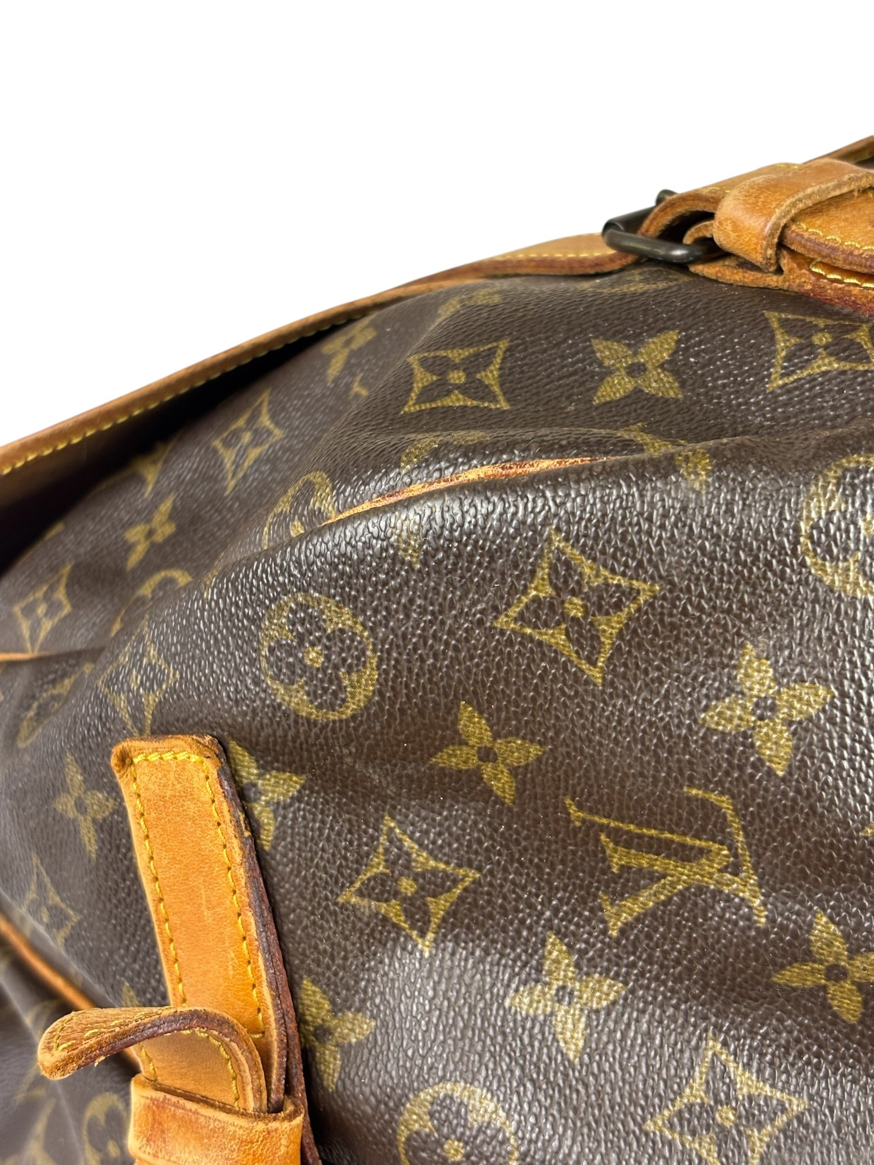 Louis Vuitton Monogram Saumur 43 Messenger Bag
