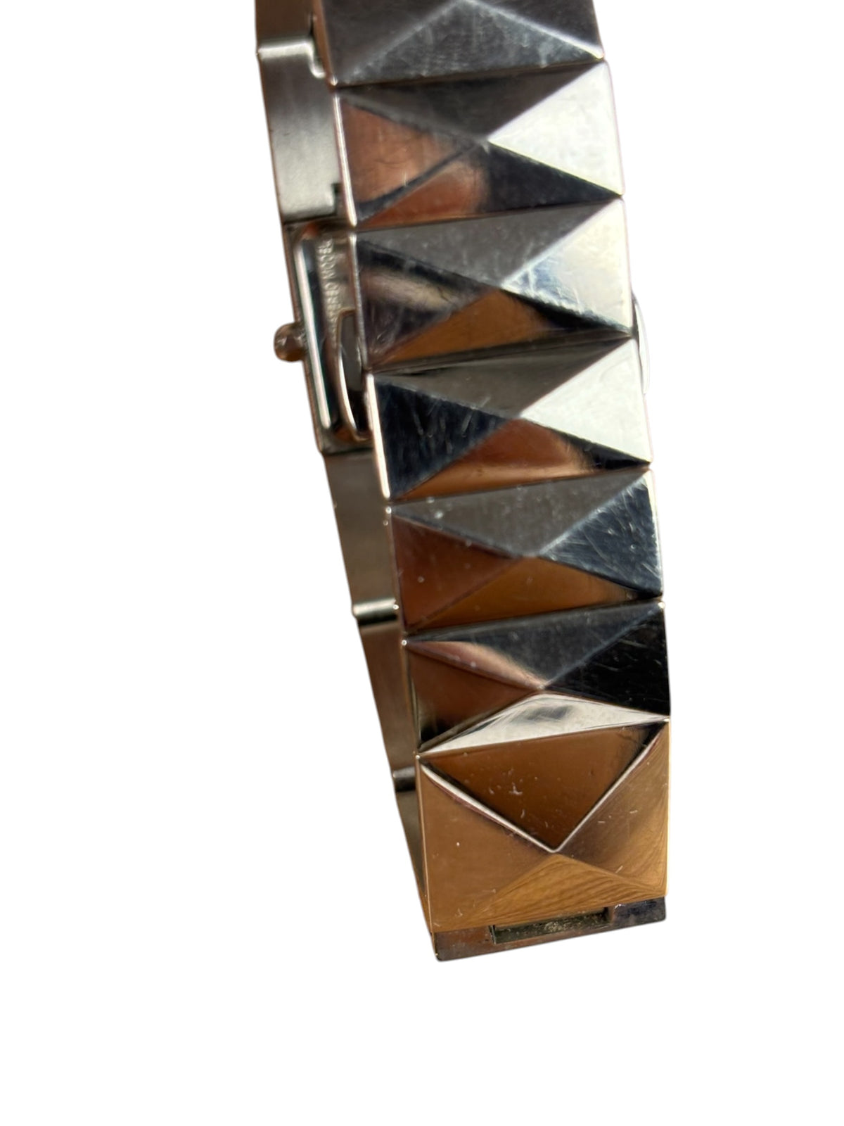 Fendi Salmon Dial Pyramid Silver Band
