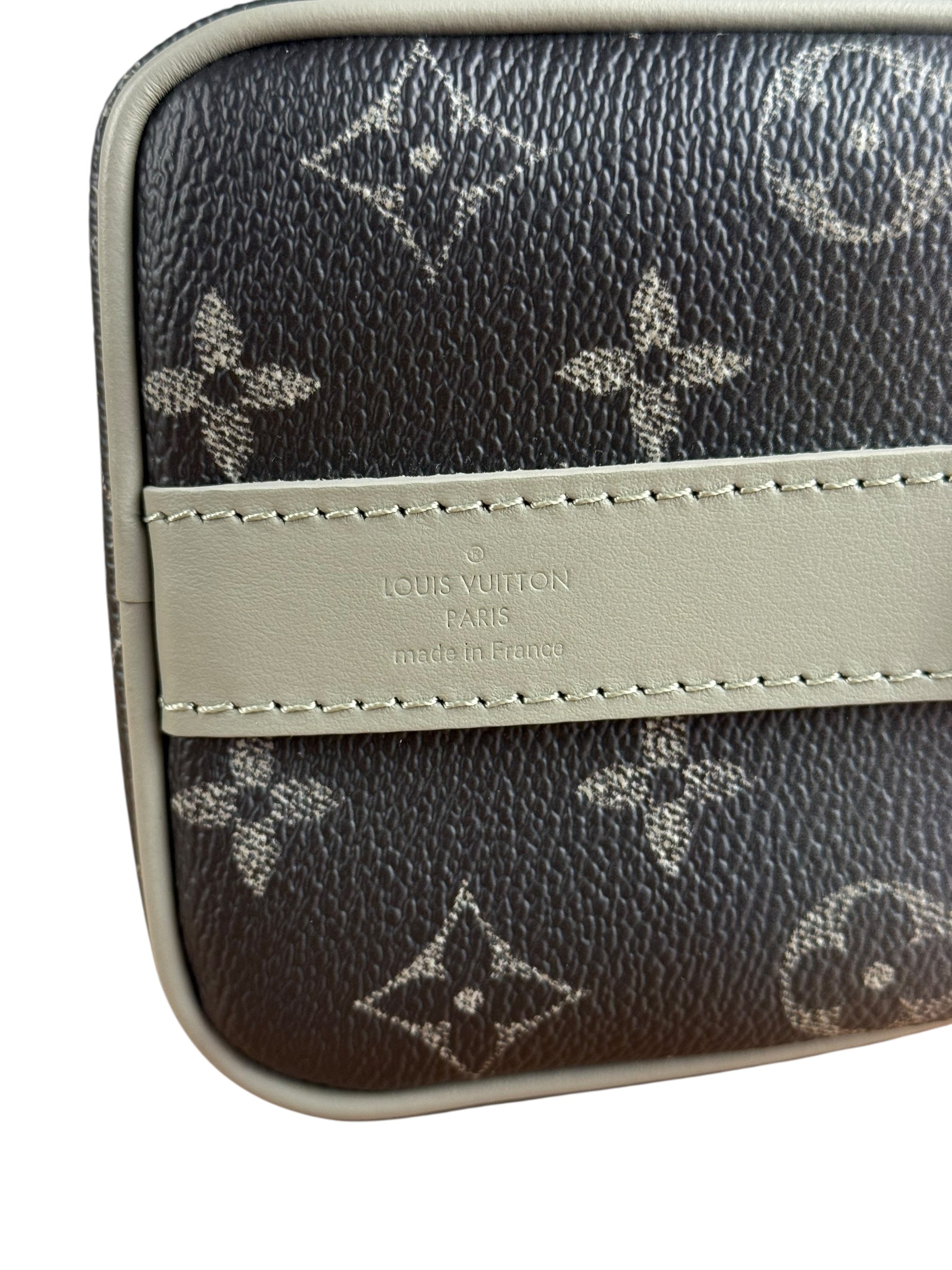 Louis Vuitton Dust Keepall Bandouliere 25 Handbag