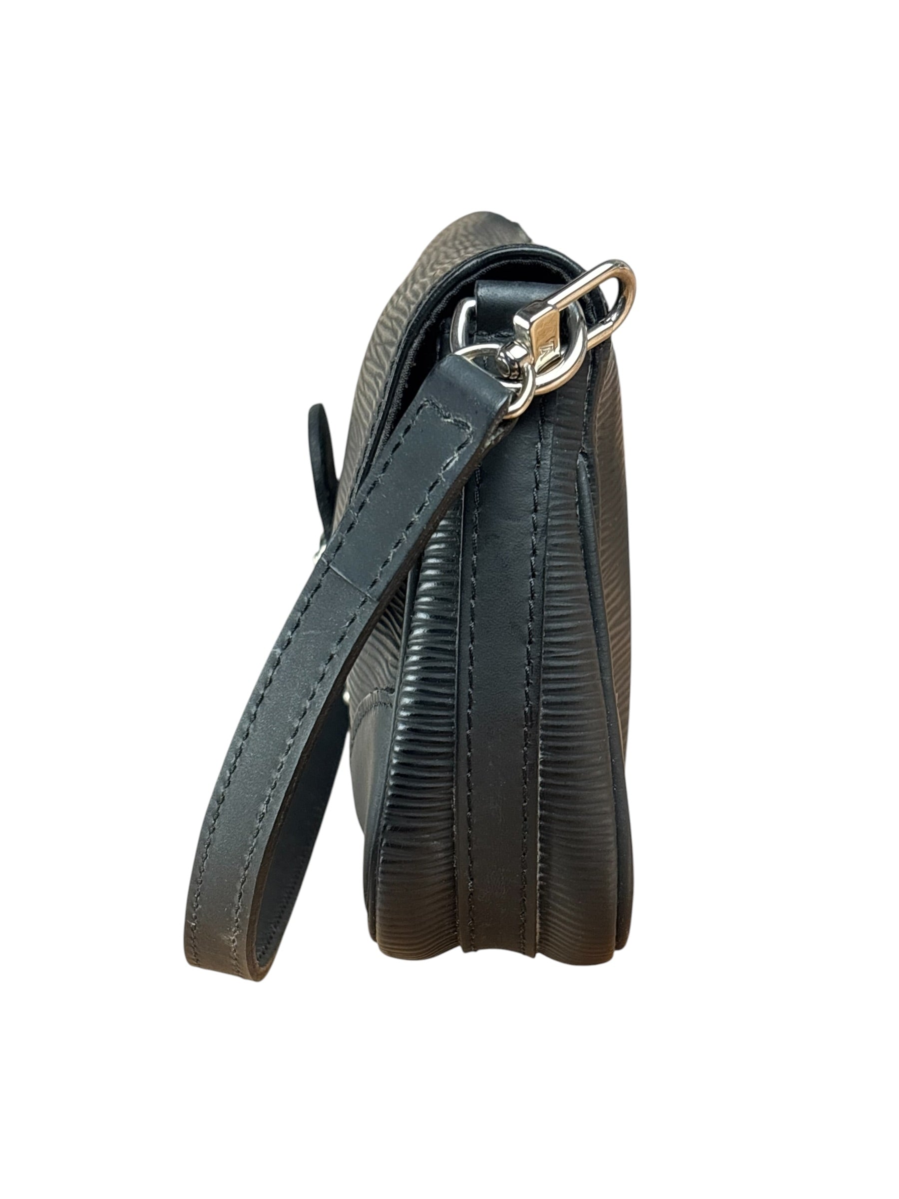 Louis Vuitton Black Epi Leather Segur Pochette