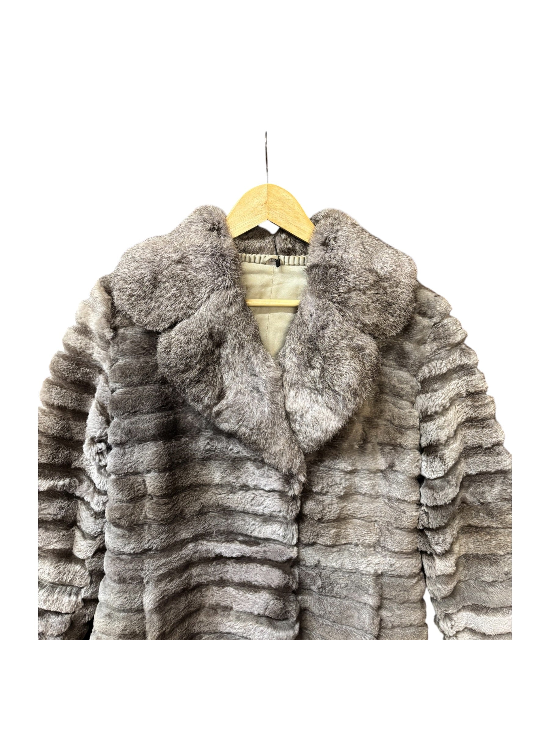 Gifu Mouhi Grey Rabbi Fur Coat