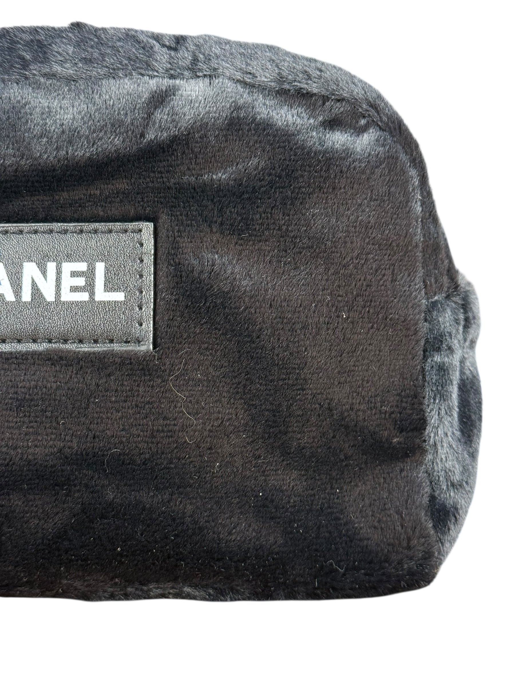 Chanel Beauty Soft Black Zip Cosmetic Pouch