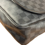 Louis Vuitton Damier Graphite Daniel Messenger Bag