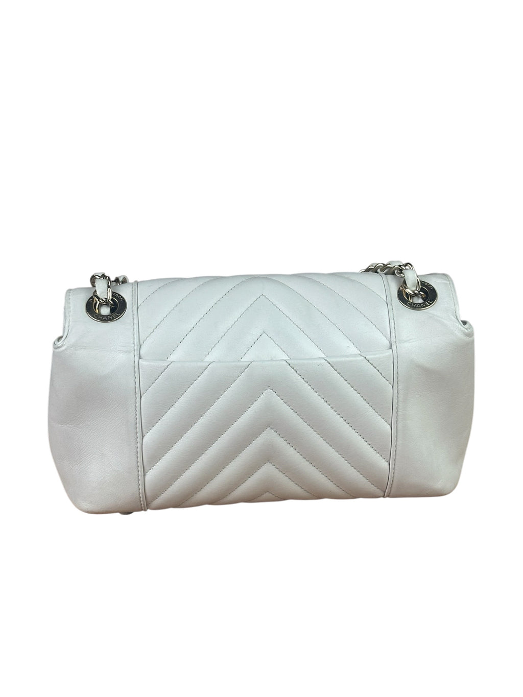 Chanel White Lambskin Chevron-Quilted Flap Bag 2019