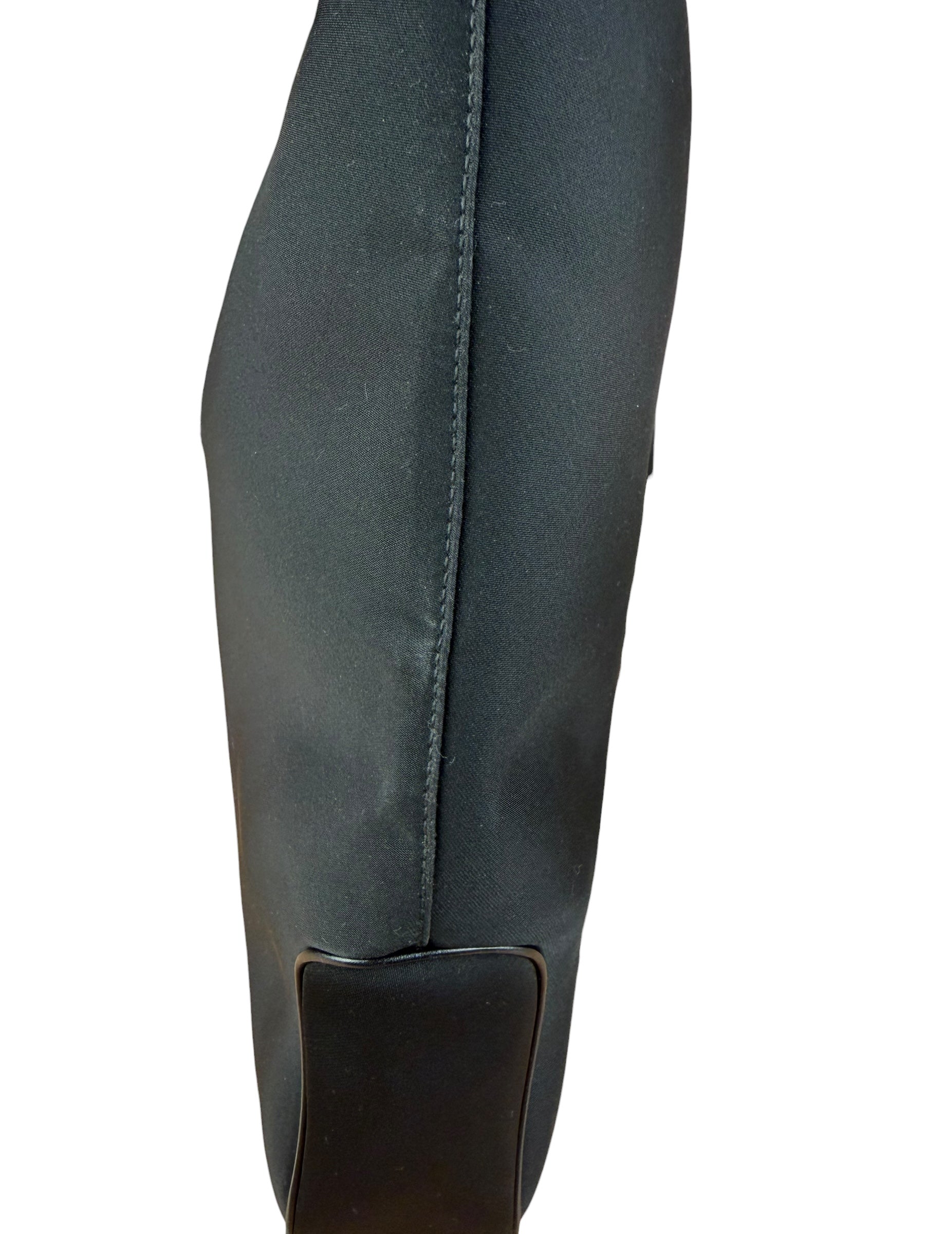 Ferragamo Vintage Black Leather Lined Shoulder Tote