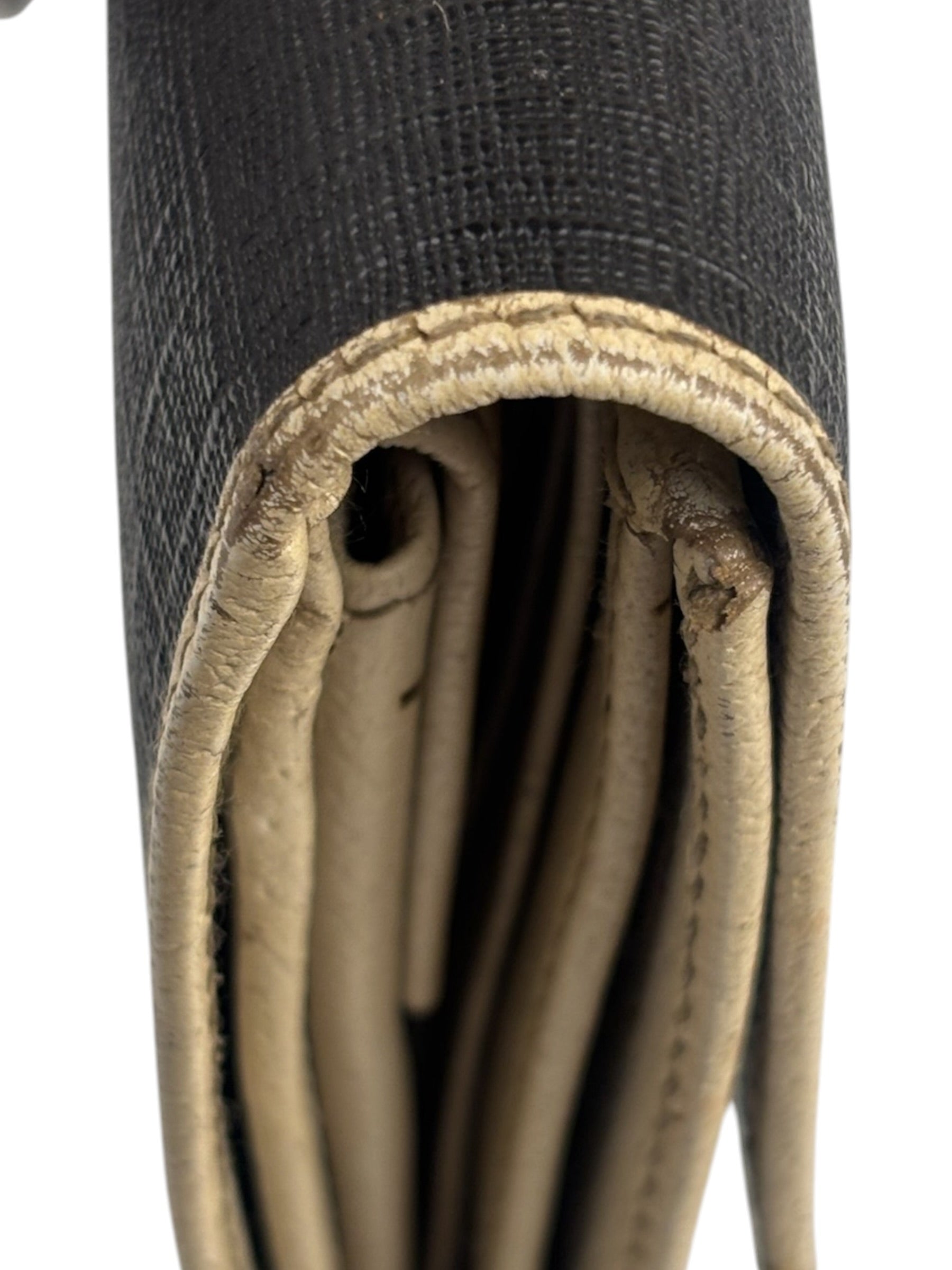Gucci Vintage Leather Unisex Trifold Wallet
