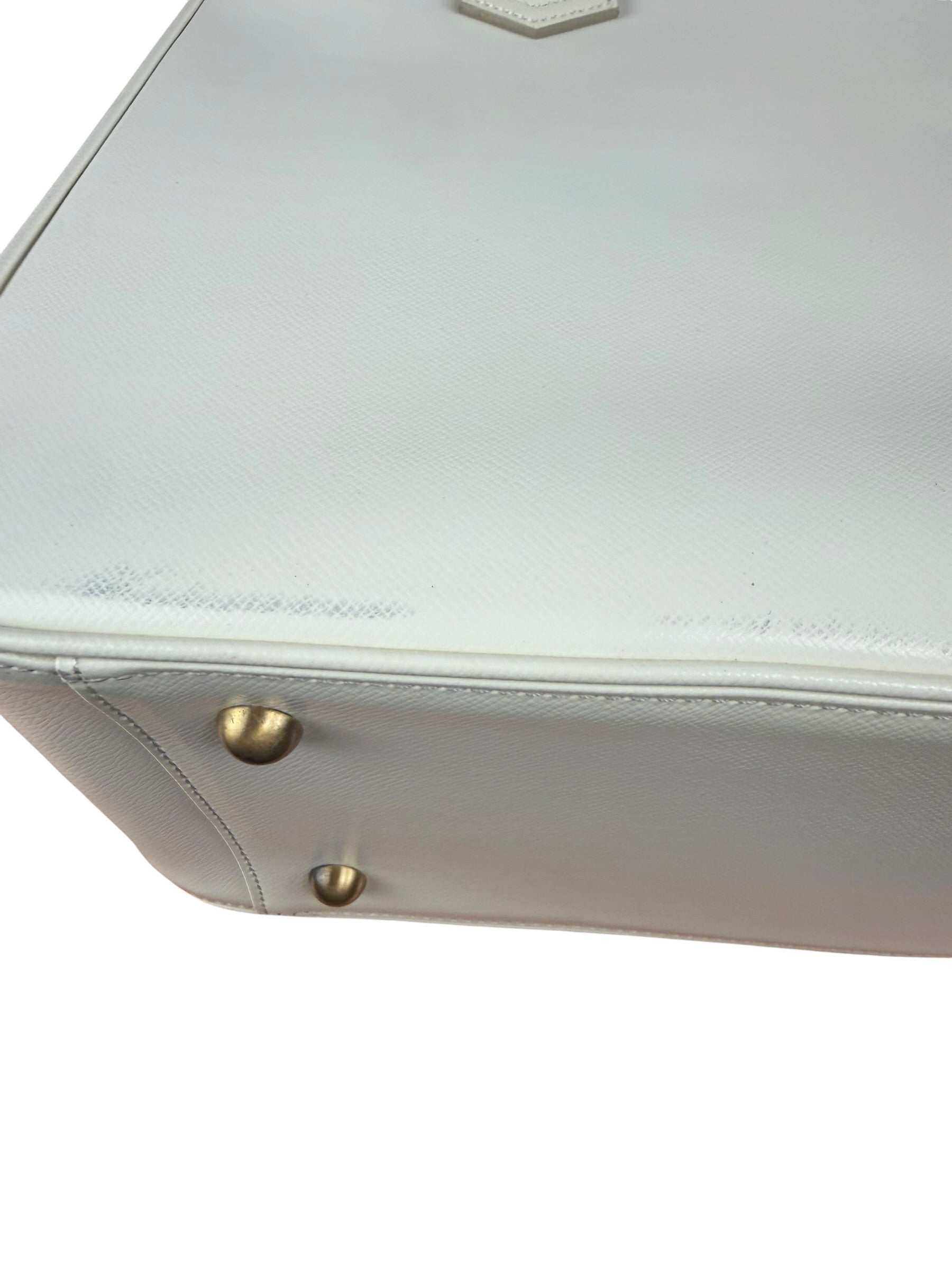 Burberry White Leather Multi-Pocket Handbag
