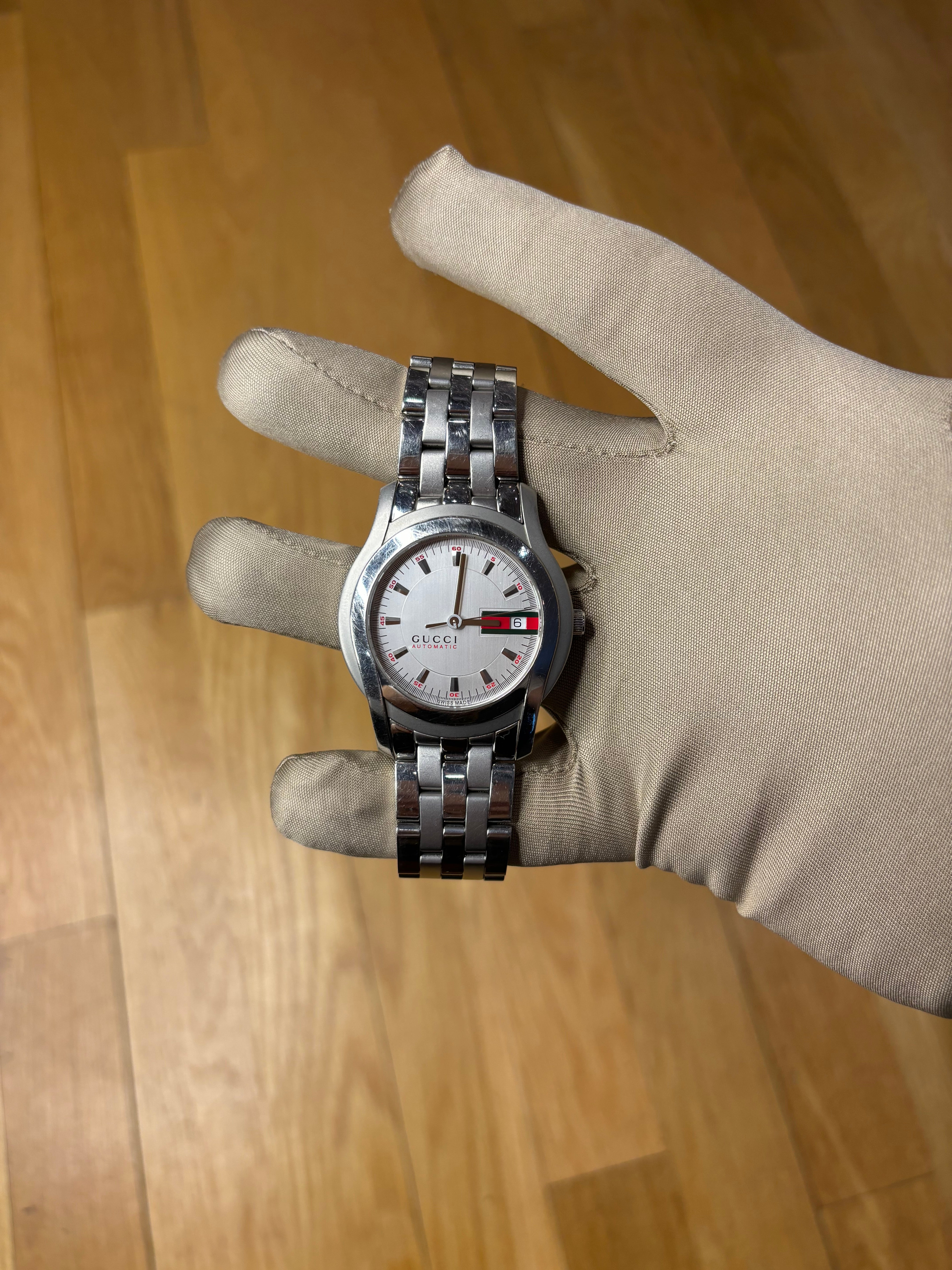 Gucci Automatic Date Just Silver Dial