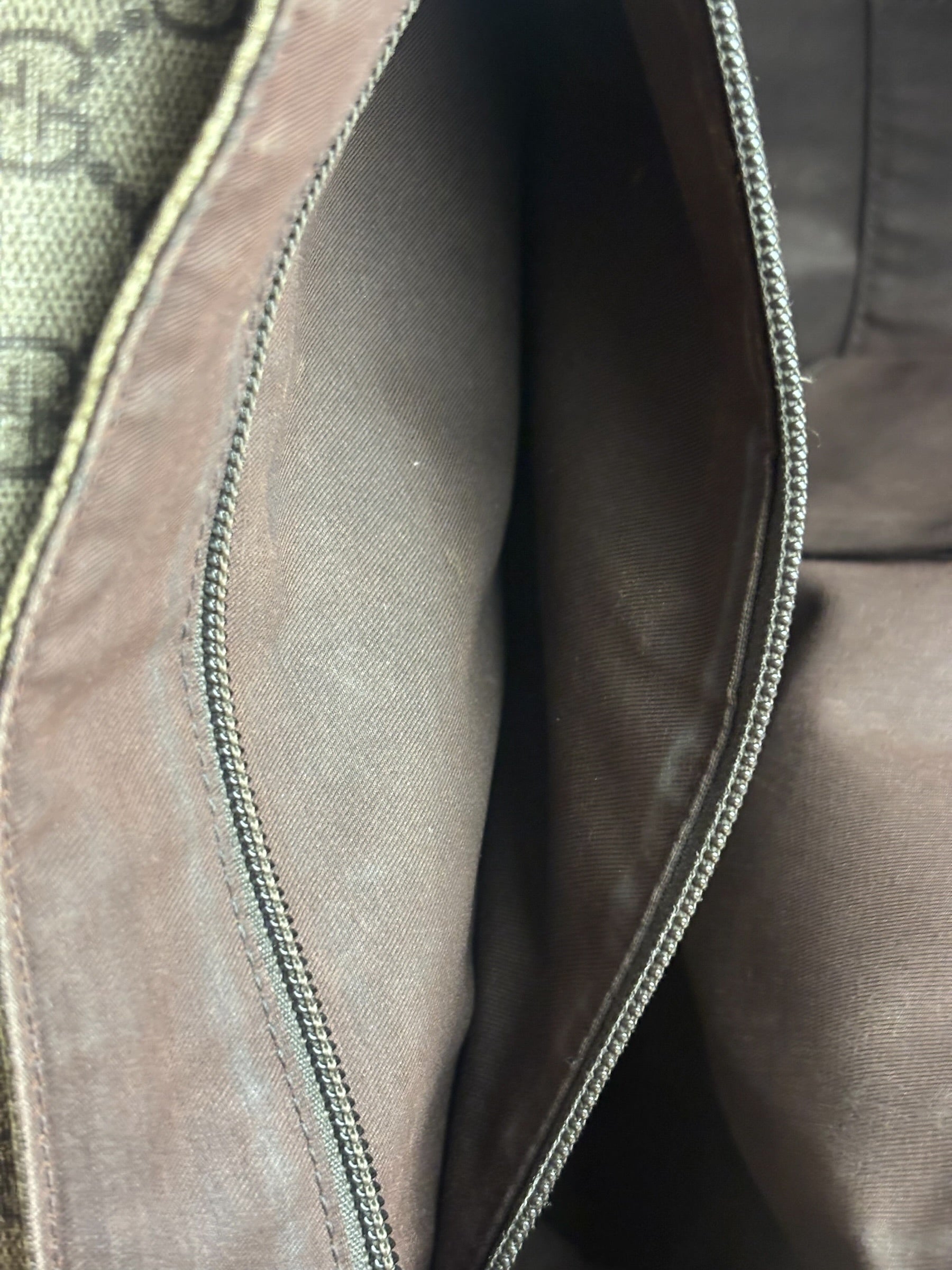 Gucci GG Supreme Messenger Bag