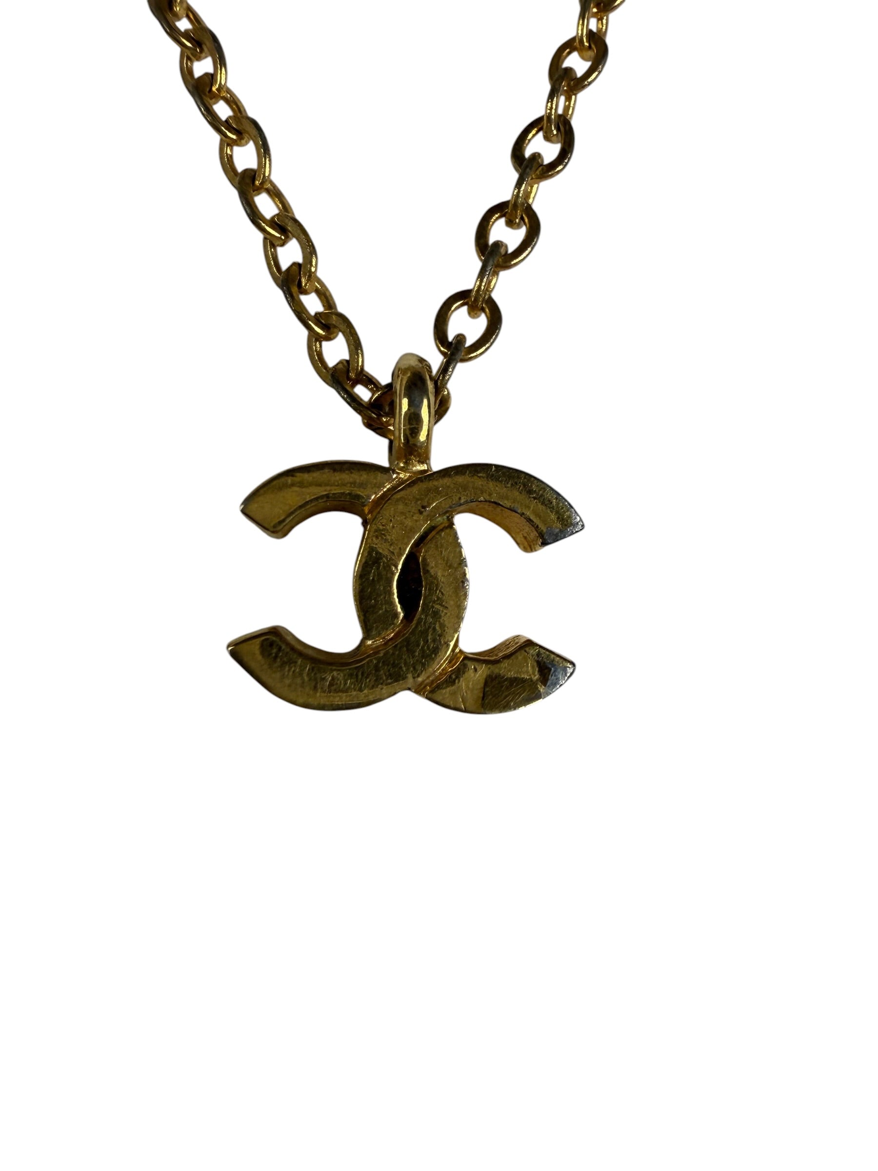 Chanel Vintage Interlocking Cc logo Pendant Necklace