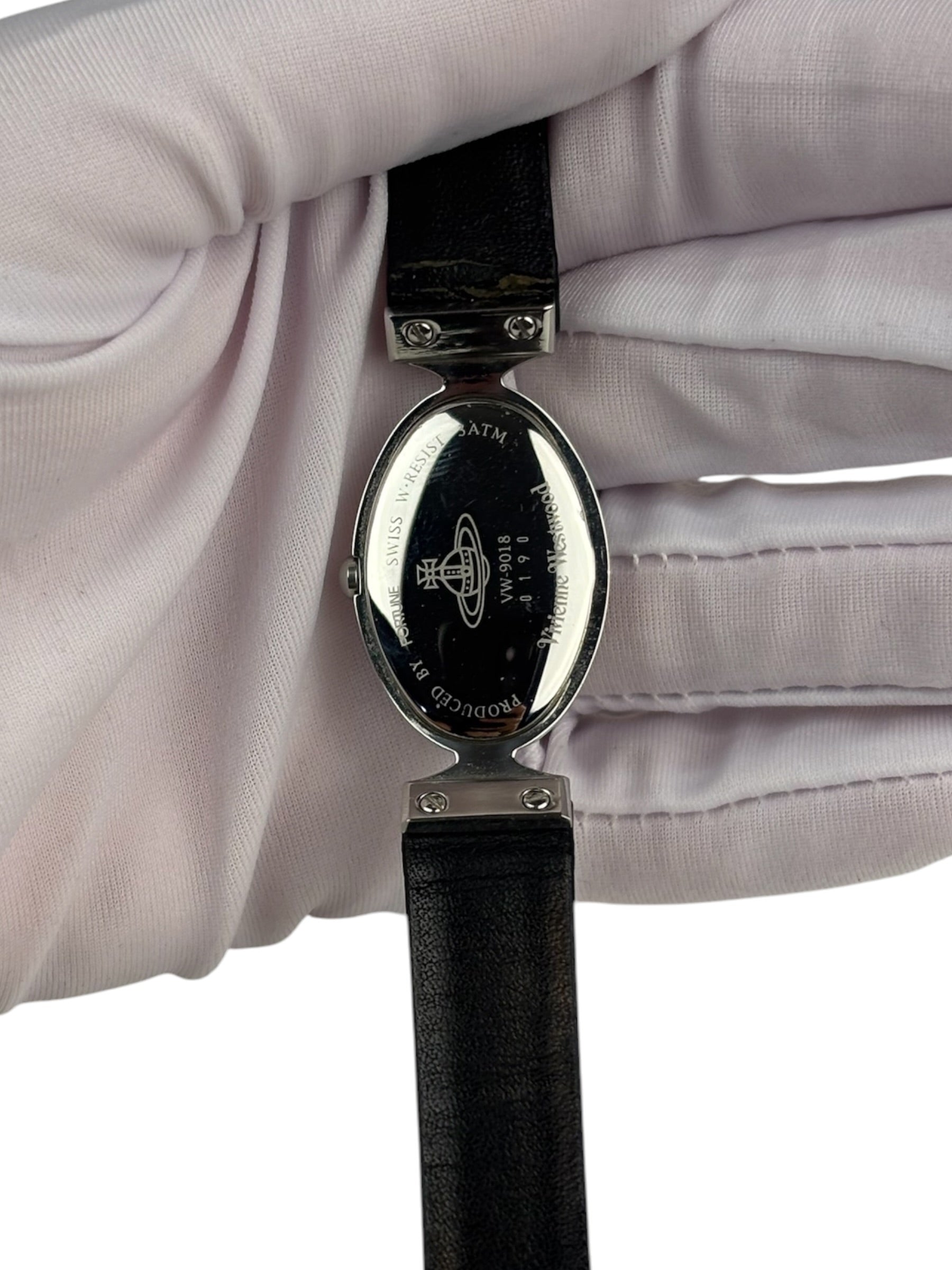 Vivienne Westwood 9018 Black Oval Dial
