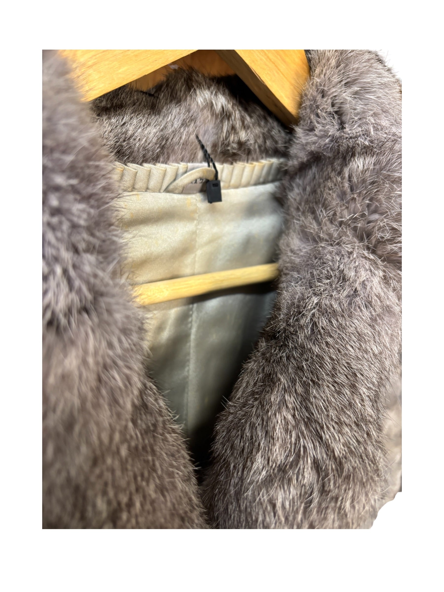 Gifu Mouhi Grey Rabbi Fur Coat