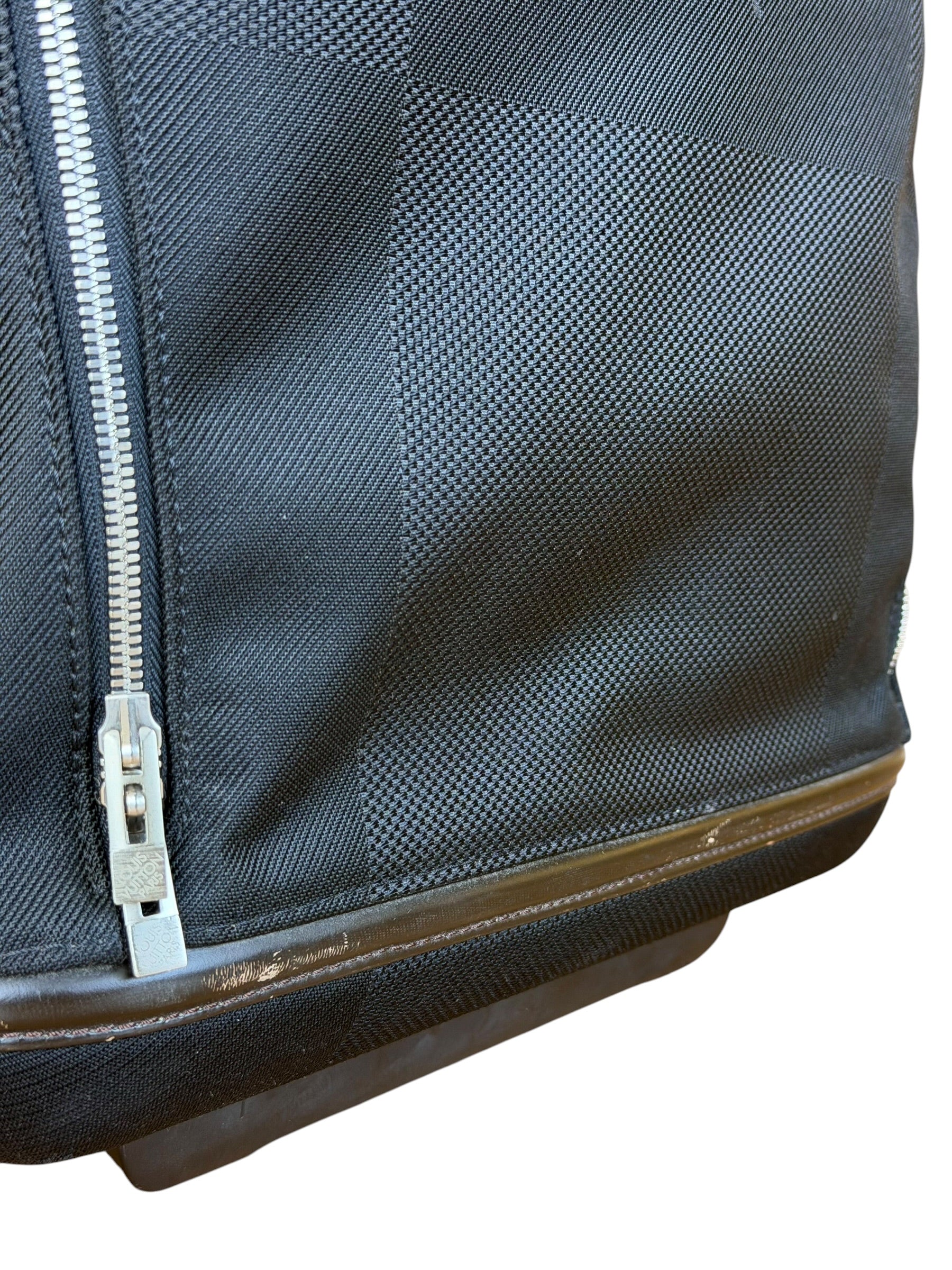 Louis Vuitton Geant Conquerant Rolling Suitcase 55