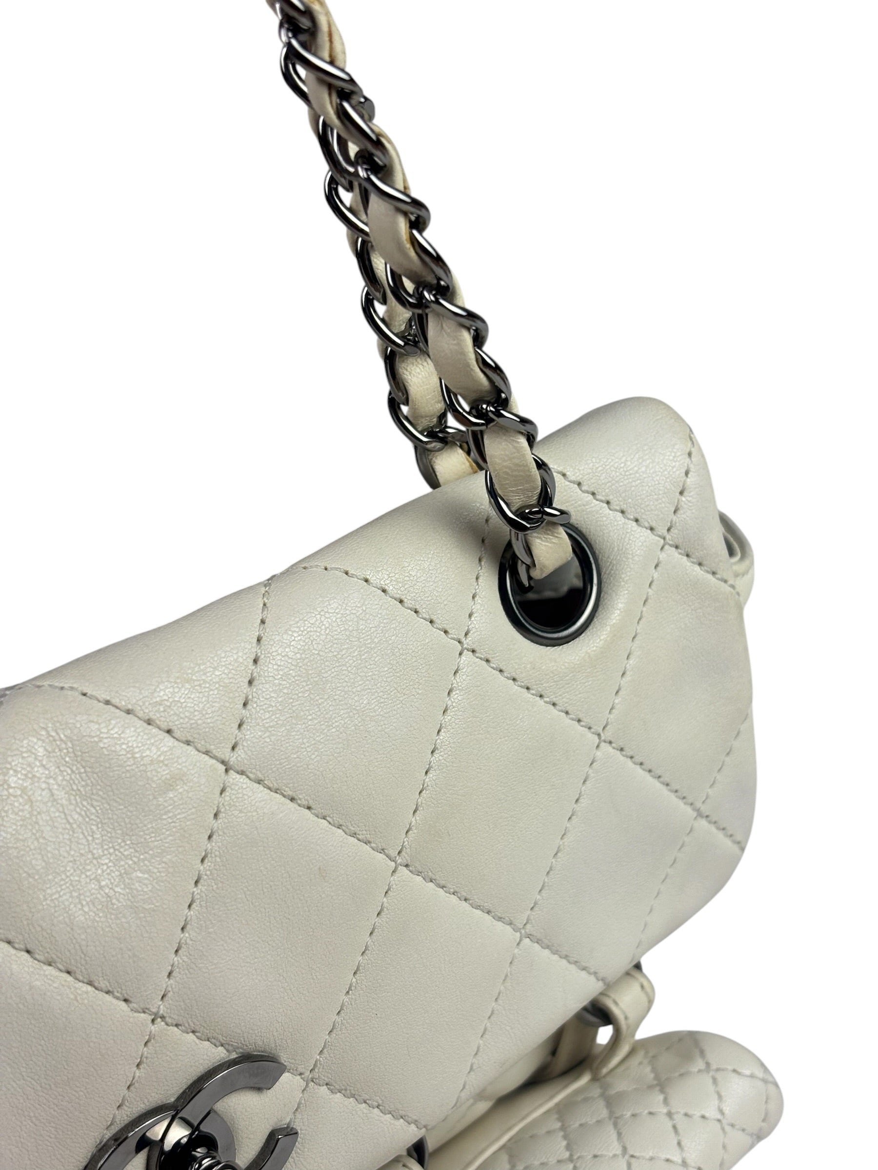 Chanel White Quilted Leather Multi-pocket Flap Bag 2007