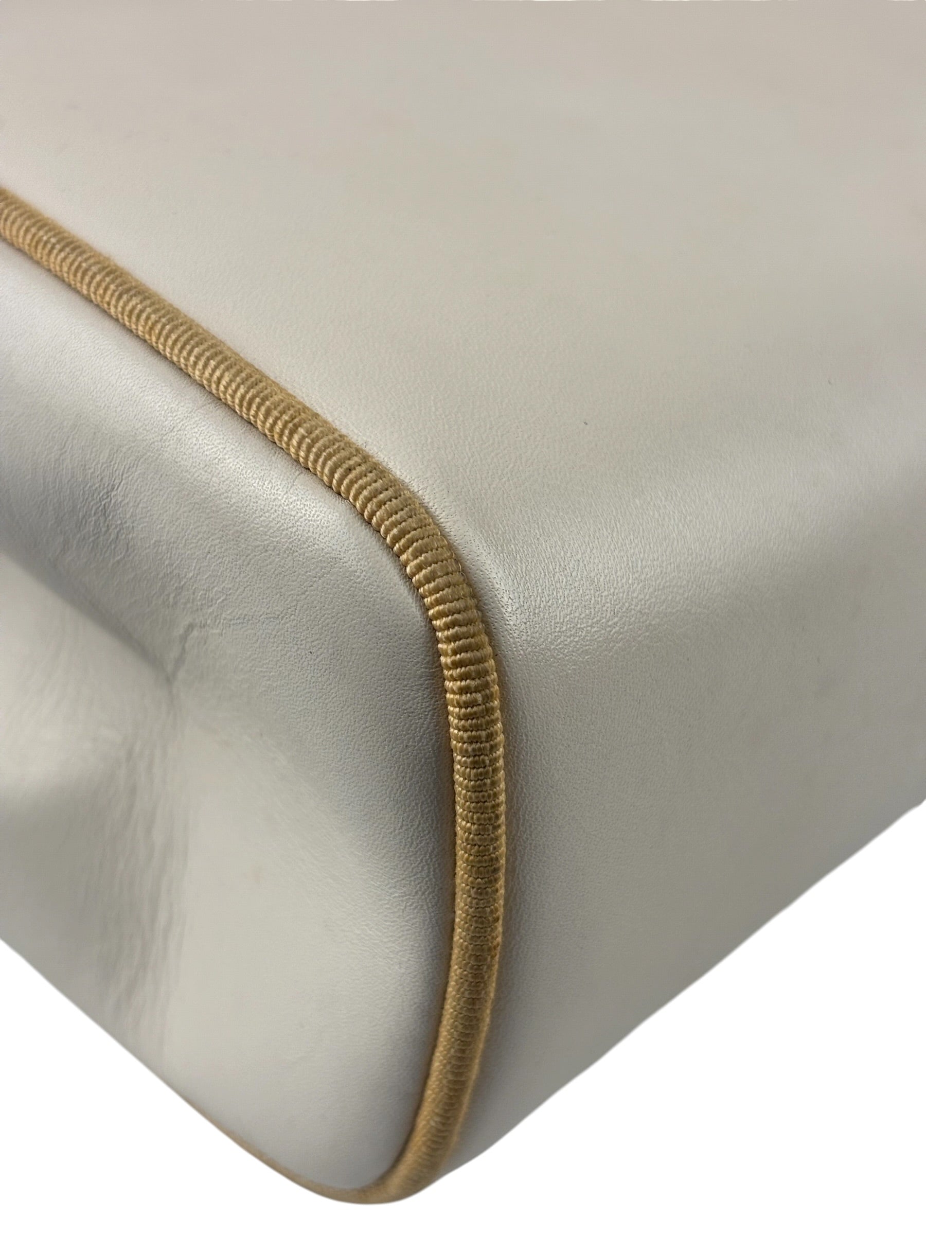 Salvatore Ferragamo Vintage Cream Vara Leather Crossbody Shoulder Bag