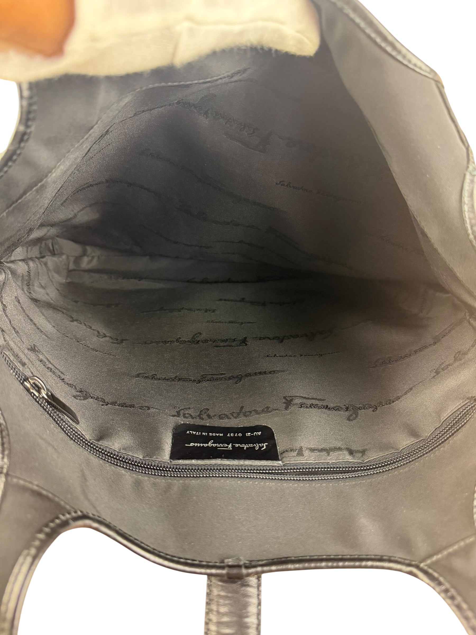 Ferragamo Vintage Black Leather Lined Shoulder Tote