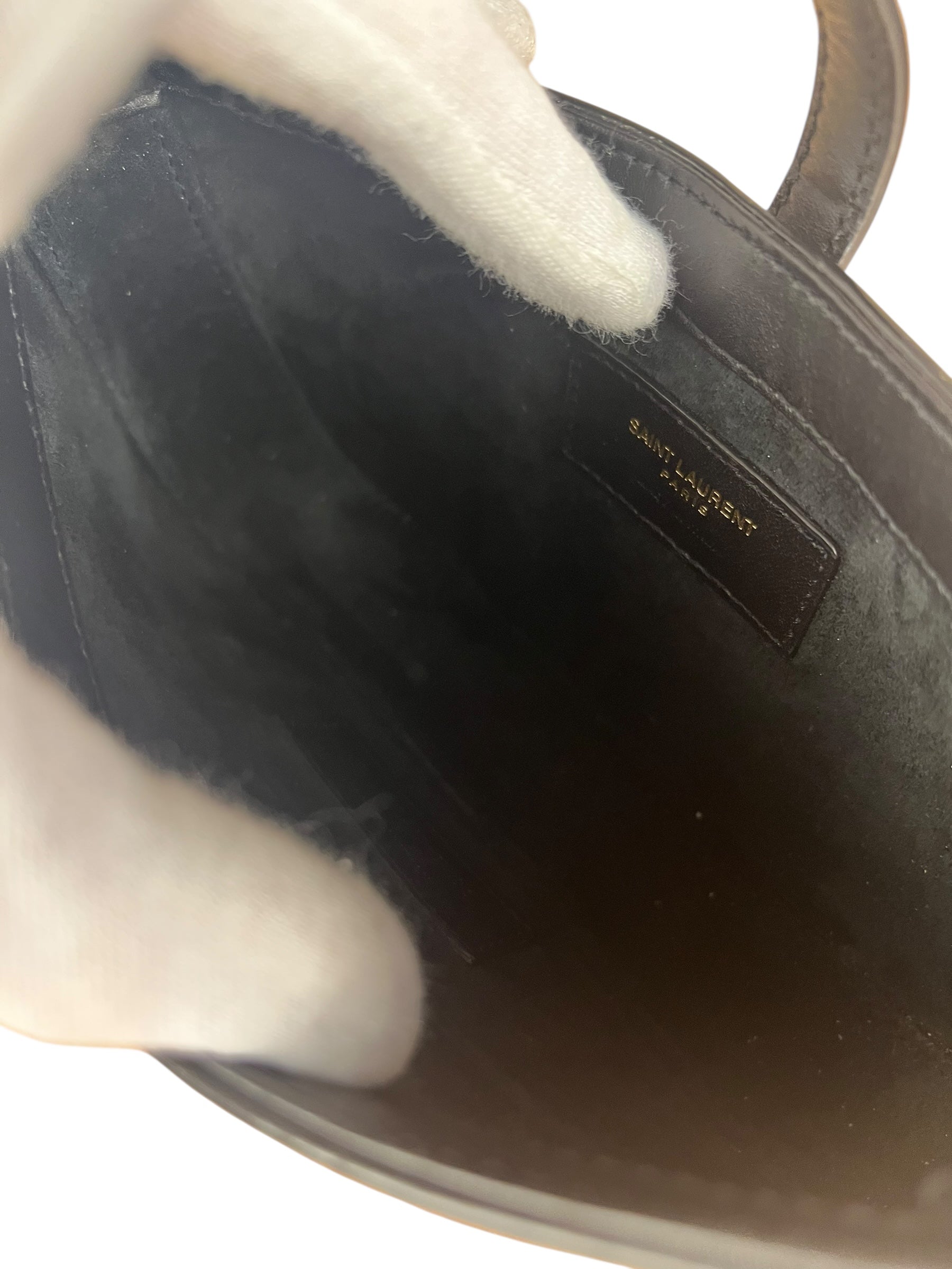 Saint Laurent Le 5 à 7 Smooth Leather Handbag Black