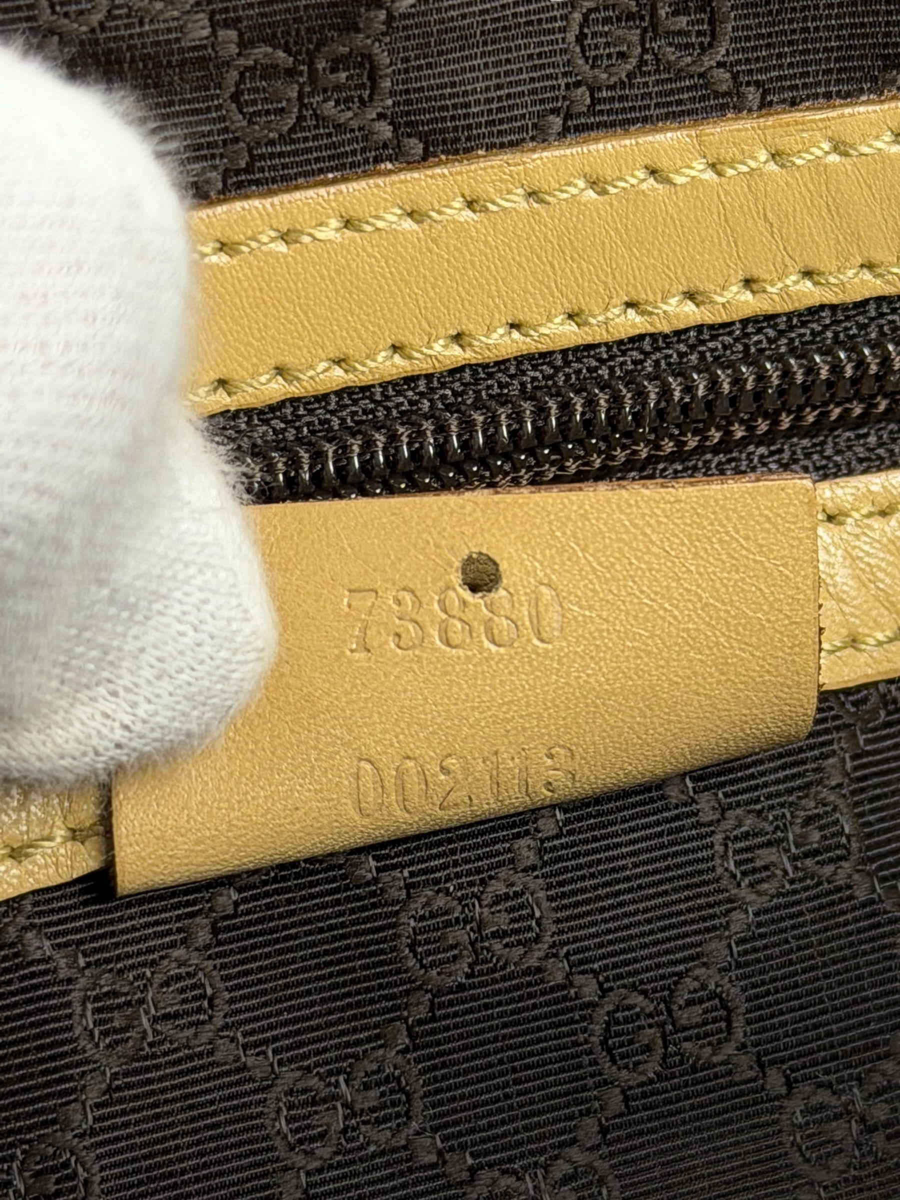 Gucci Vintage Leather Shoulder Bag