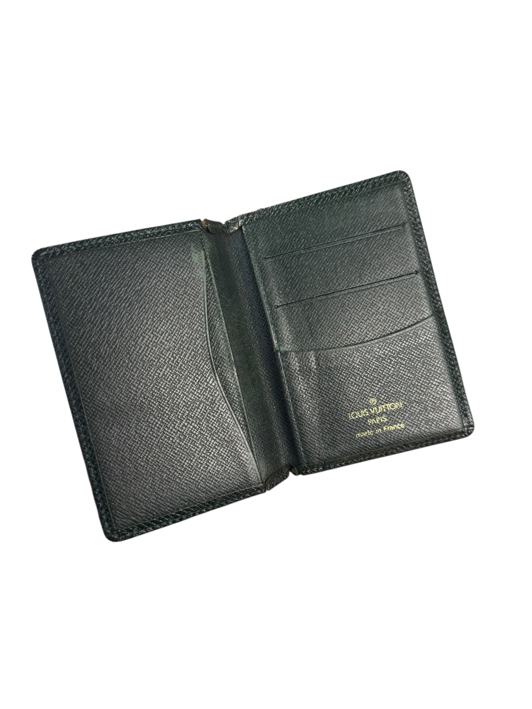 Louis Vuitton Vintage Green Taiga Cardholder