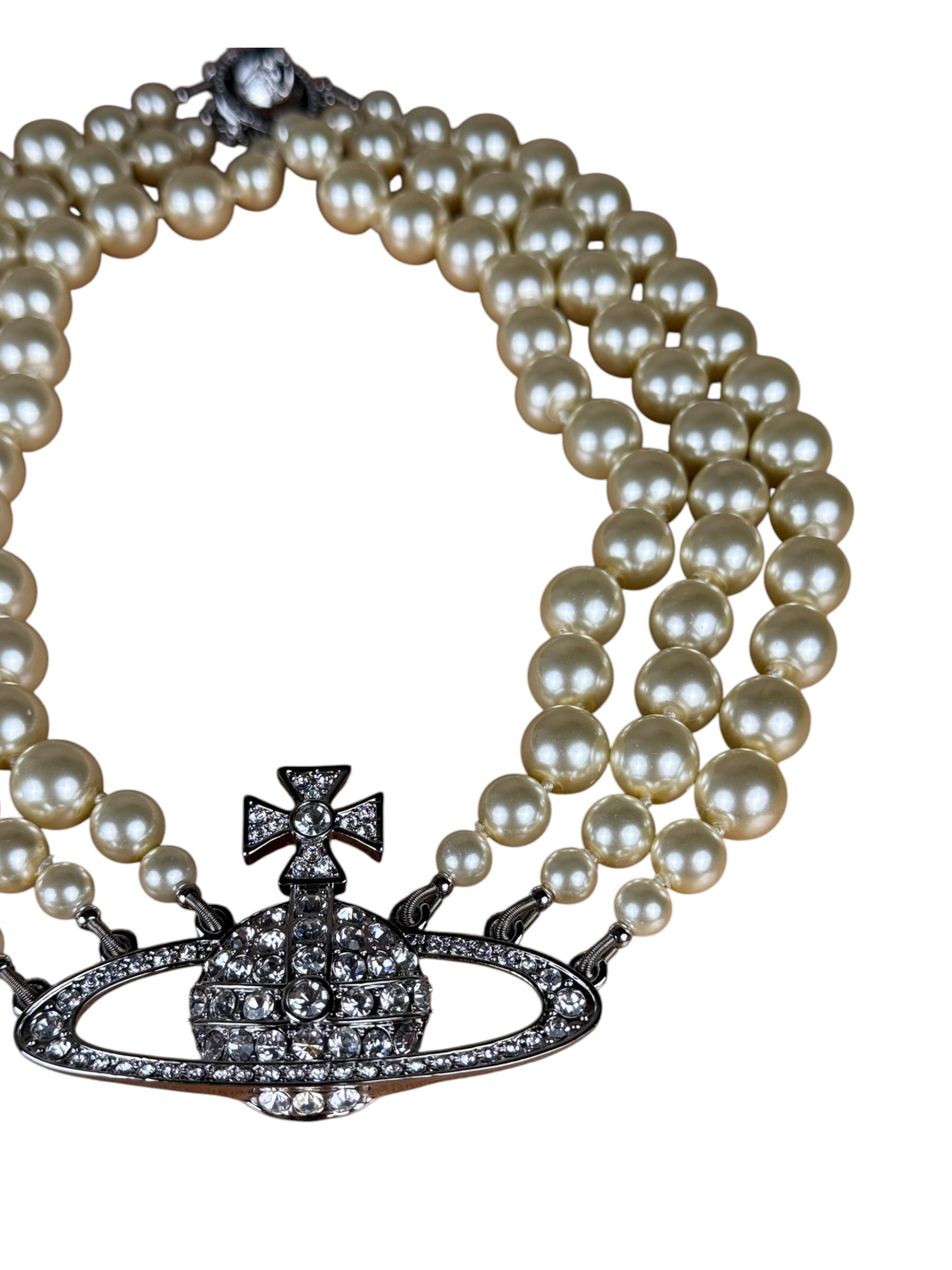 Vivienne Westwood Pearl Choker