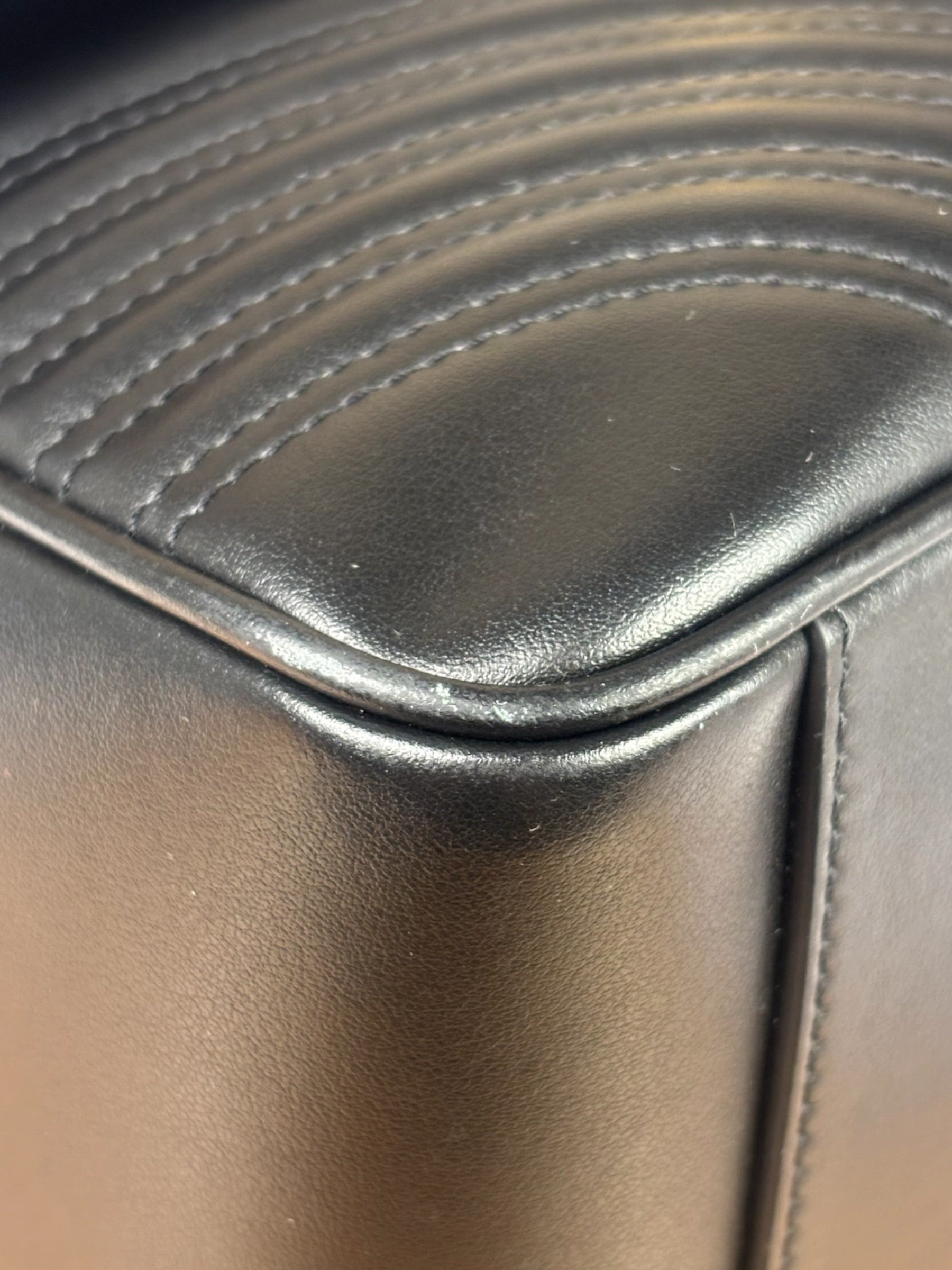 Gucci Black Leather Marmont Medium Shoulder Bag