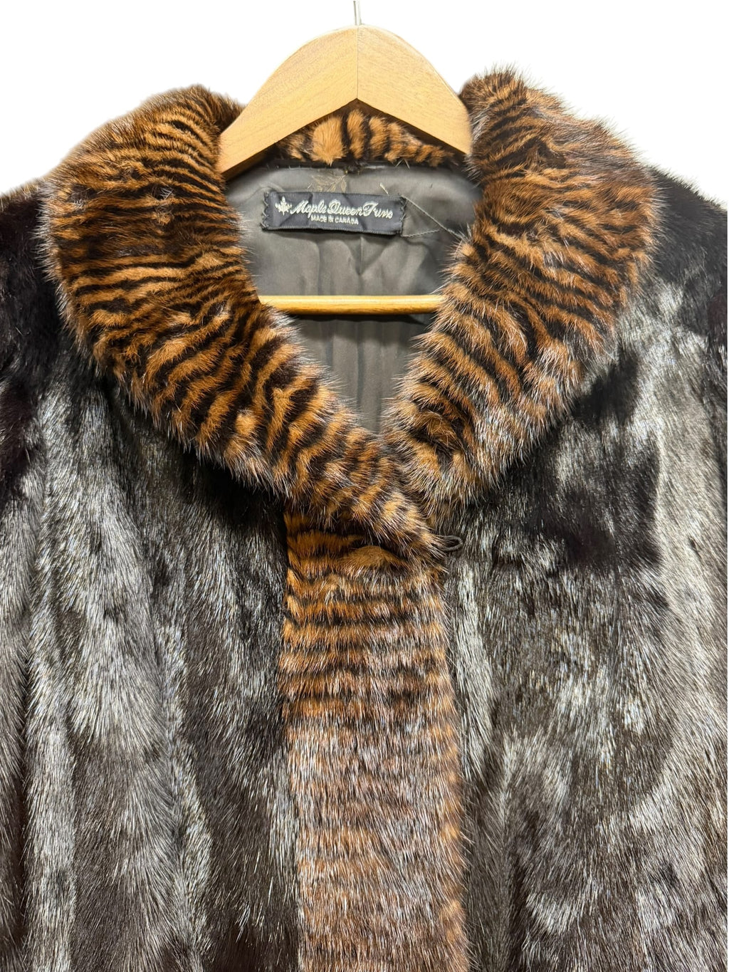 Vintage Maple Queens Dark Brown Mink Fur