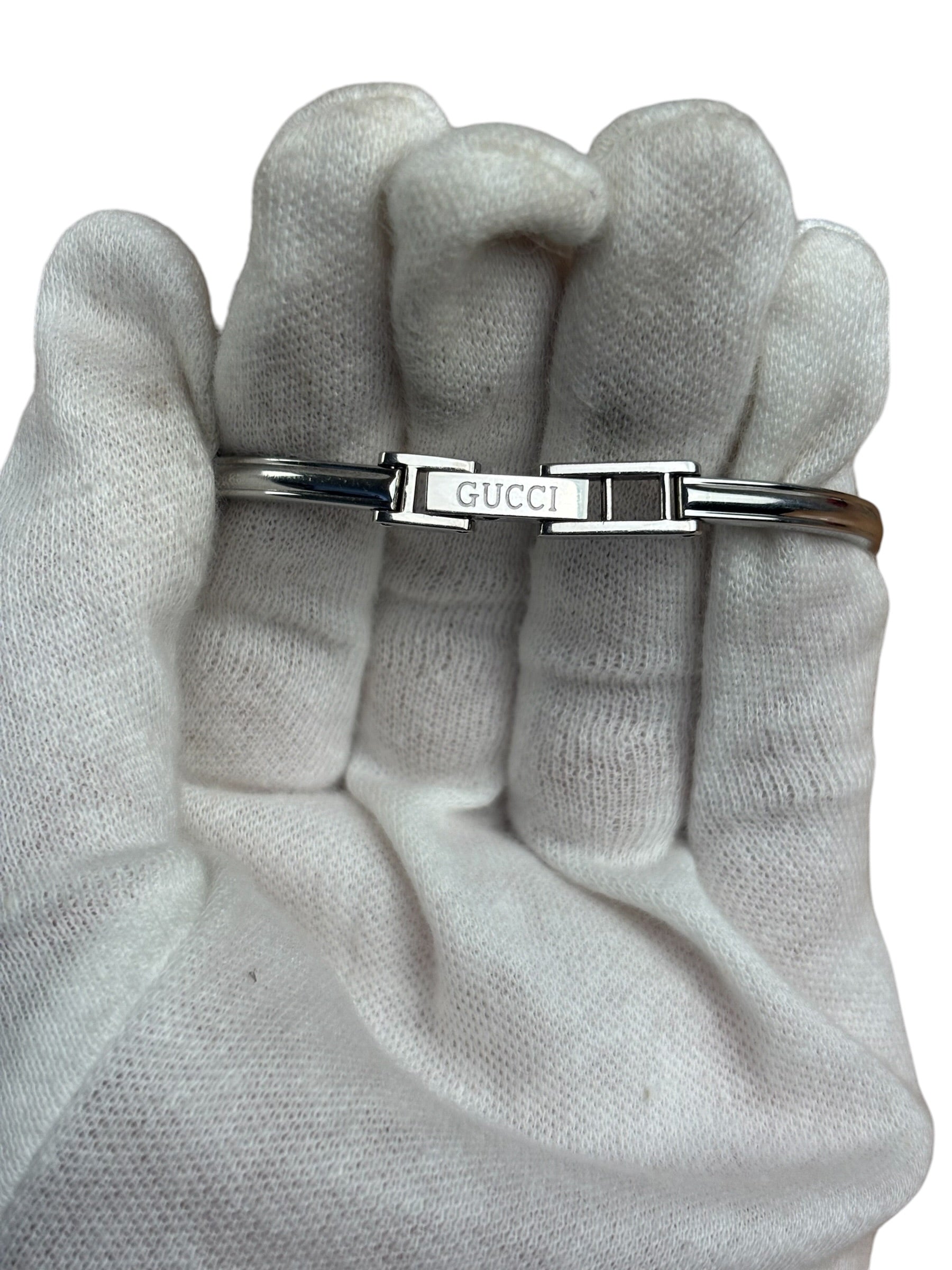 Gucci Vintage Interchangeable Bezel Set Watch