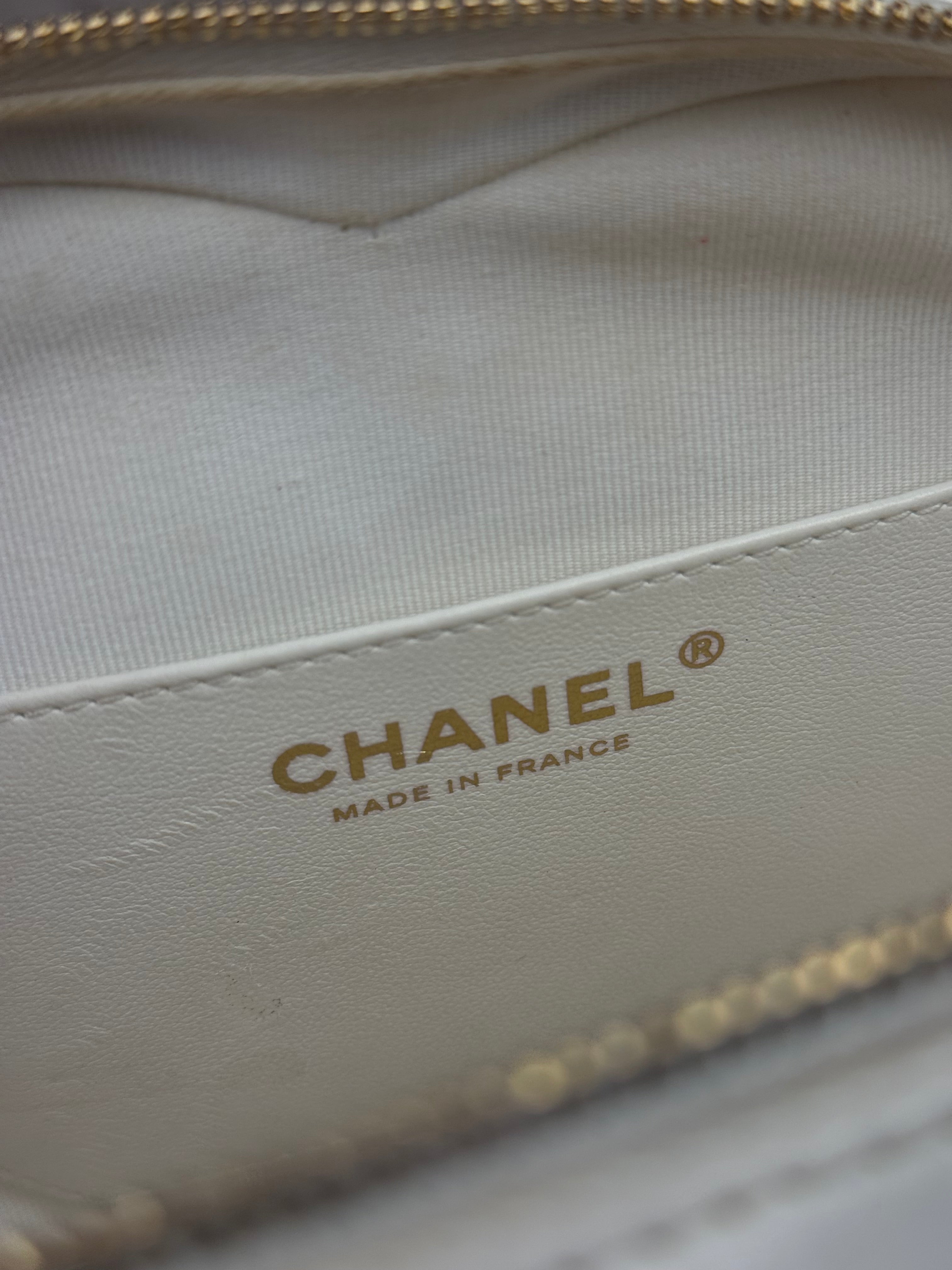 Chanel CC In Love White Quilted Leather Heart Bag 2022