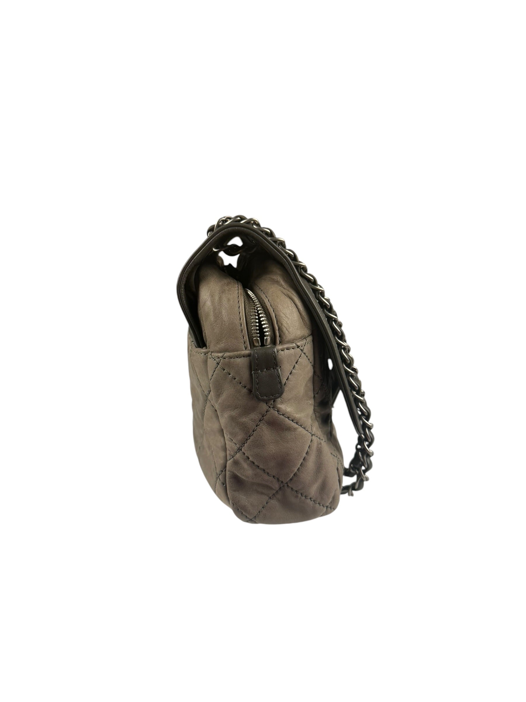 Chanel Bicolor Quilted Leather Chain Flap Bag 2011