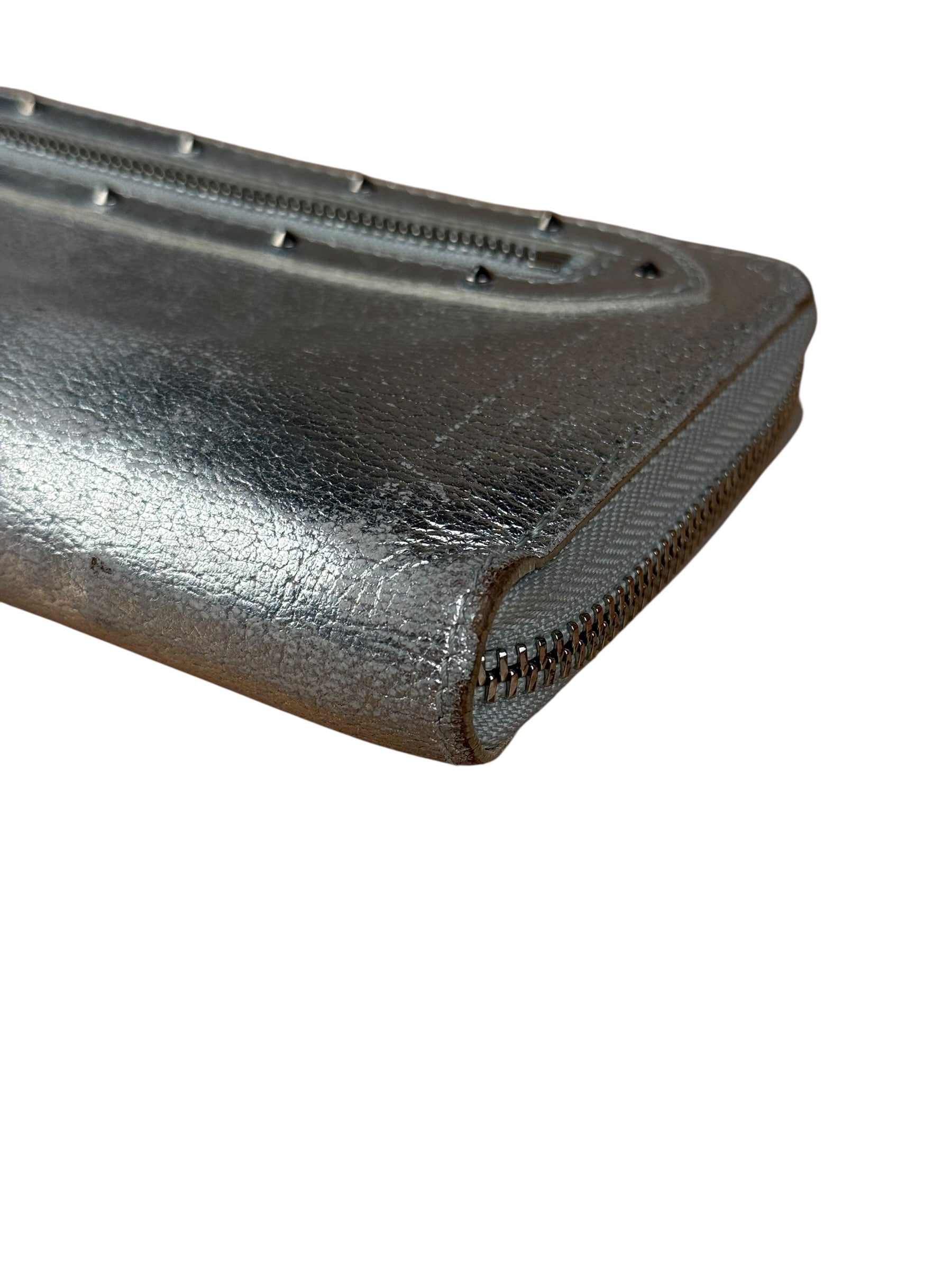 Louis Vuitton Vintage Suhali Silver Leather Zippy Wallet