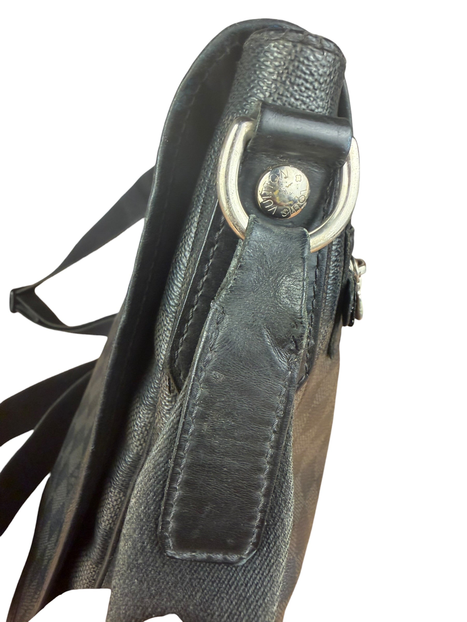 Louis Vuitton Leather Daniel Damier Graphite Messenger Bag