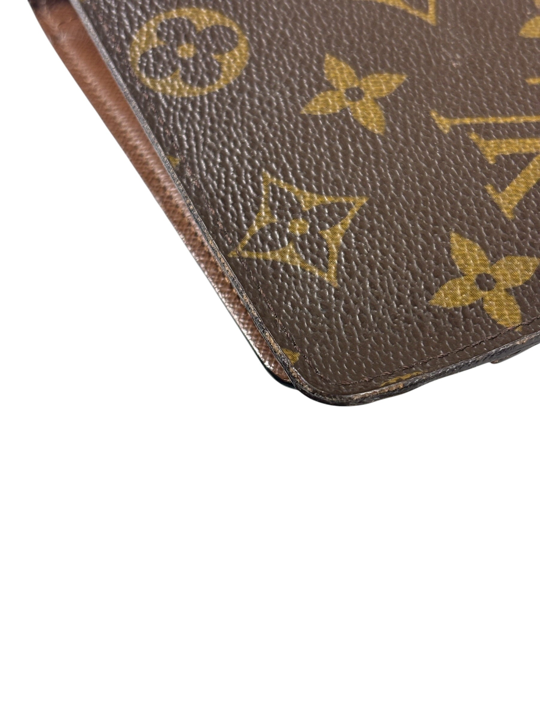Louis Vuitton Monogram Medium Ring Agenda Cover
