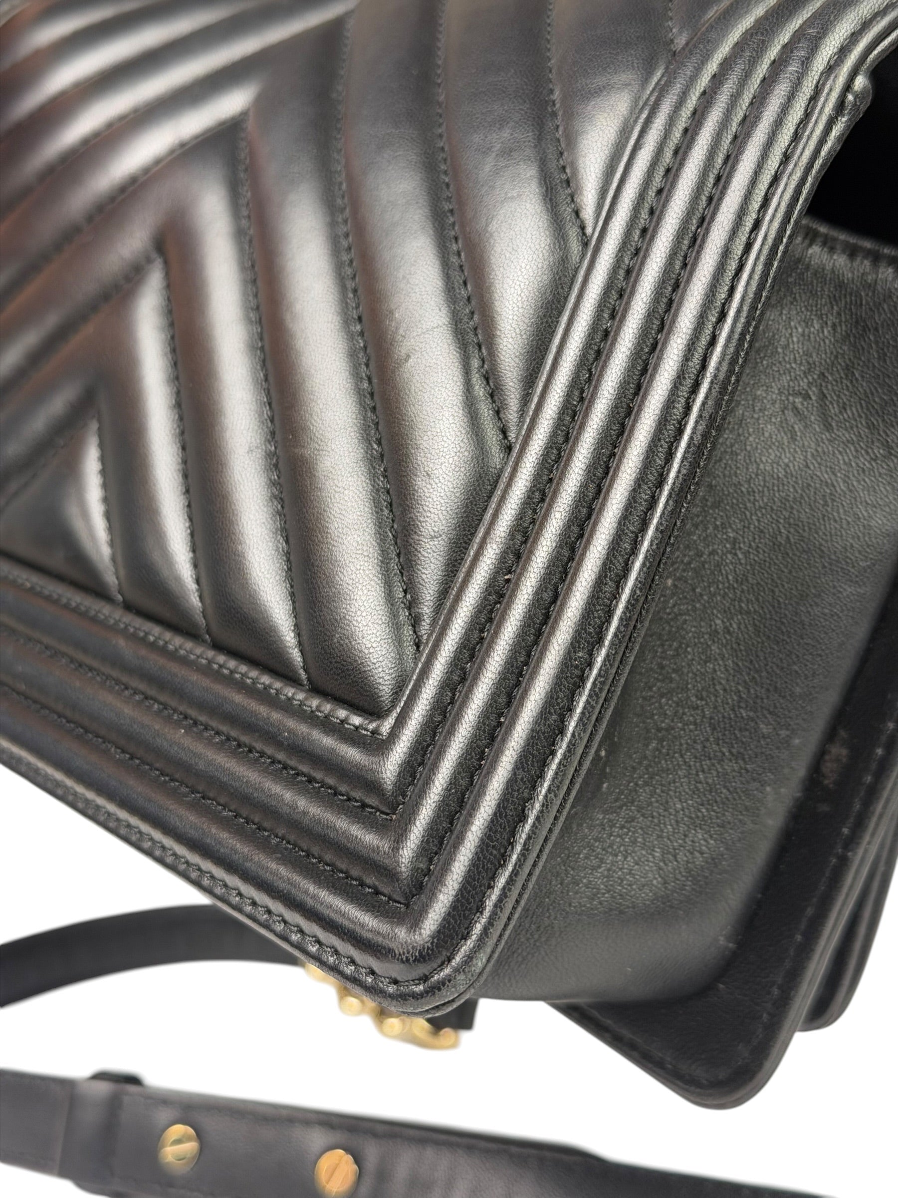 Chanel Black Chevron Leather Boy Medium Flap Bag 2017