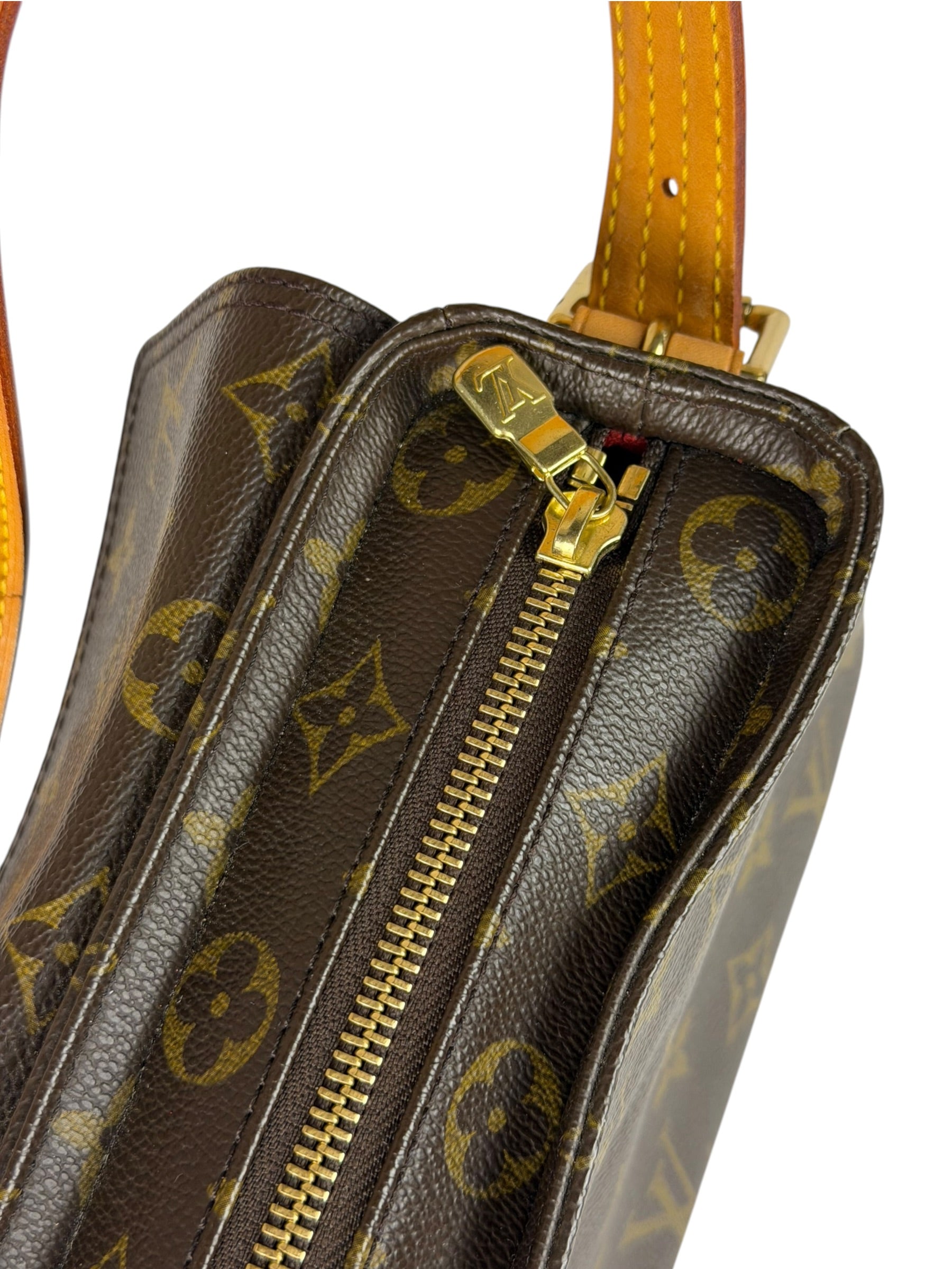 Louis Vuitton Monogram Viva-Cite Shoulder Bag MM