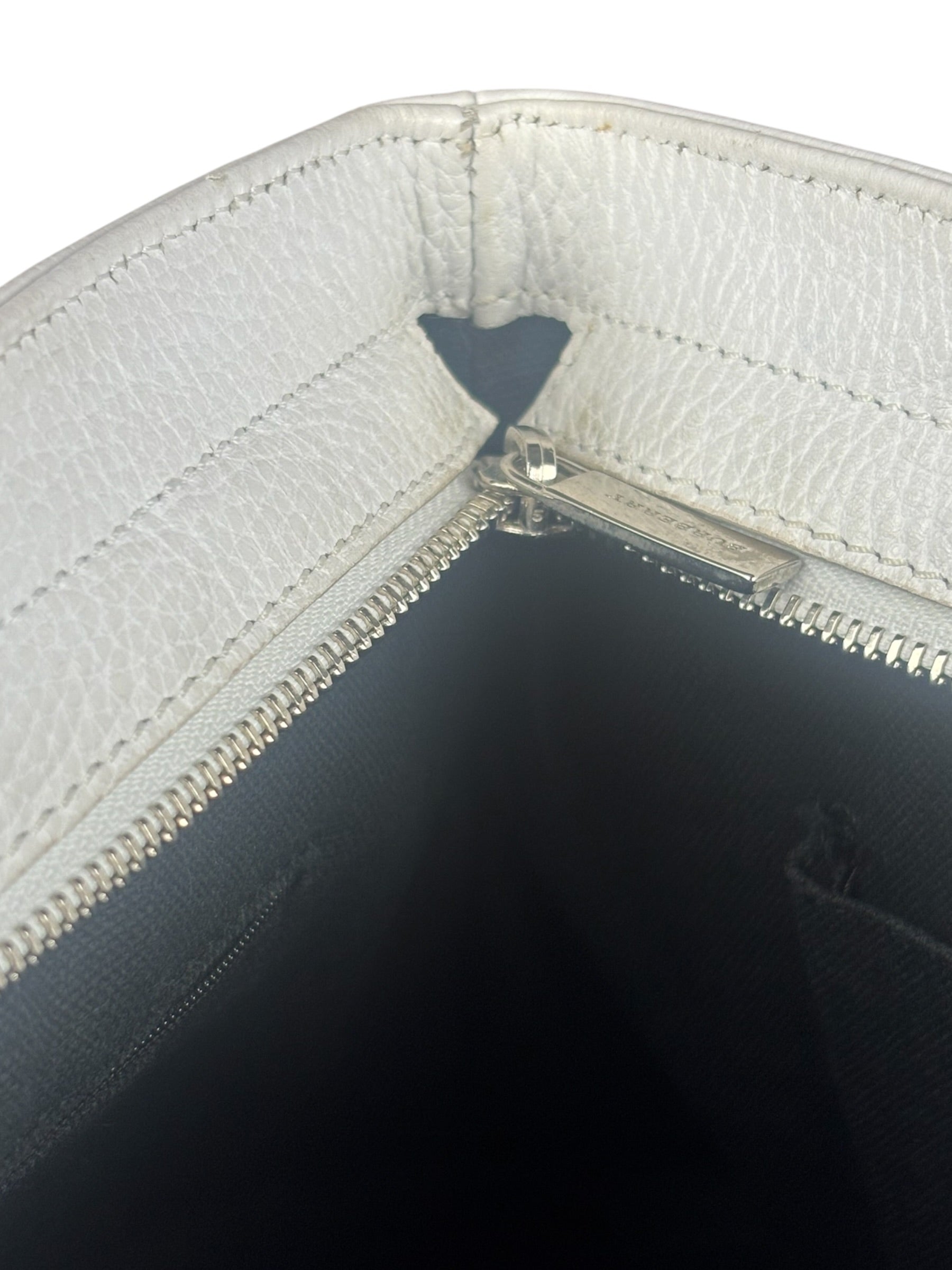 Burberry White Pebbled Leather Shoulder Bag