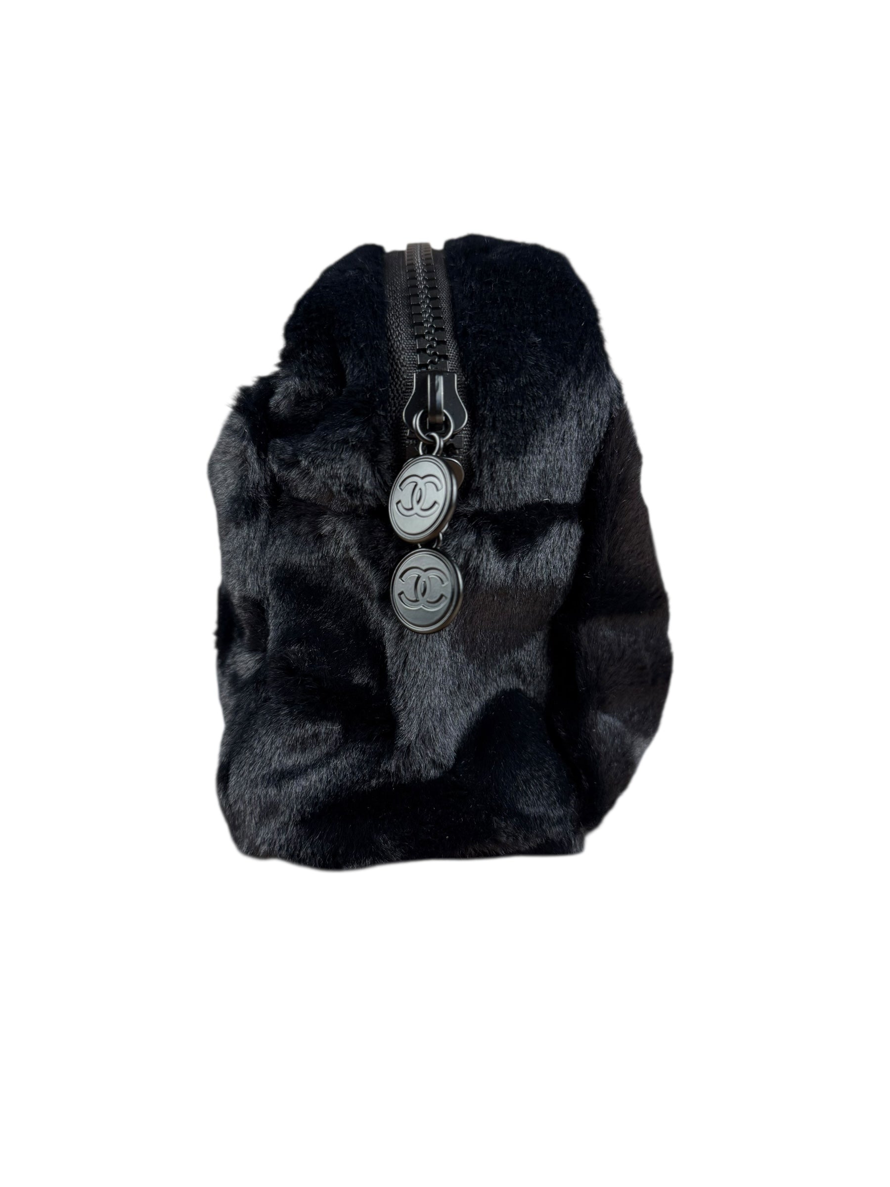 Chanel Beauty Soft Black Zip Cosmetic Pouch