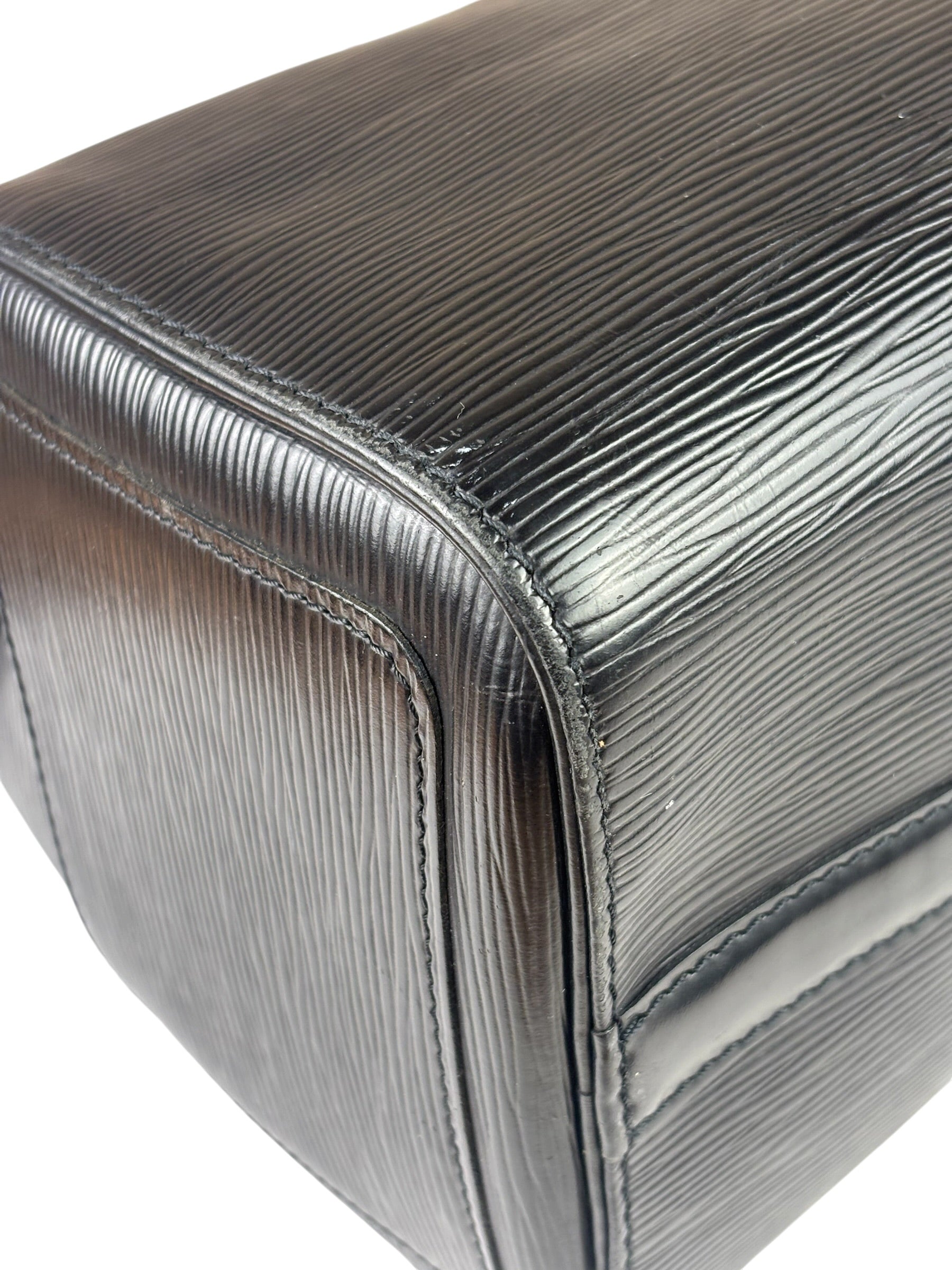 Louis Vuitton Black Epi Leather 25