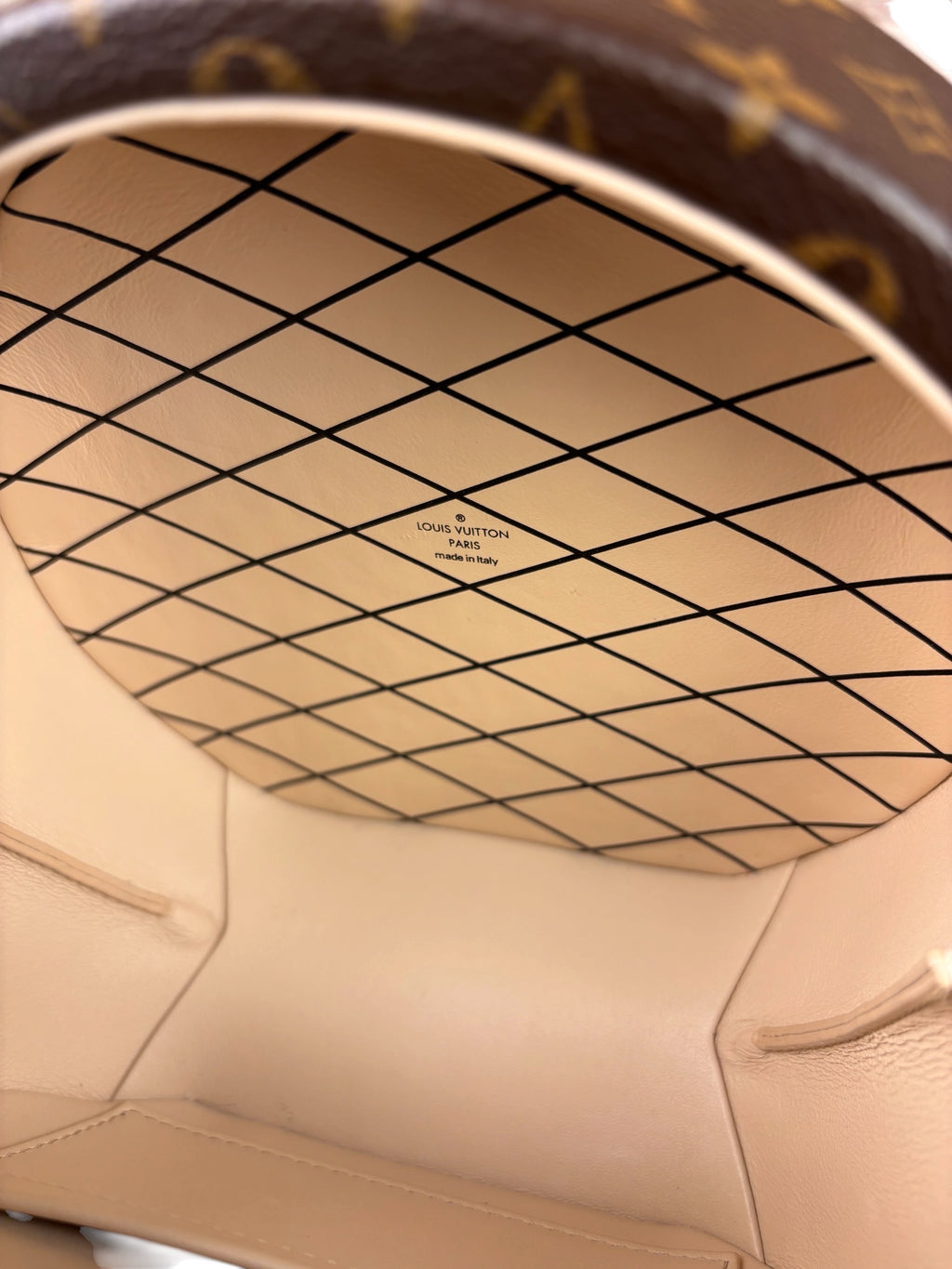 Louis Vuitton Monogram Petite Boite Chapeau Two-Way Bag
