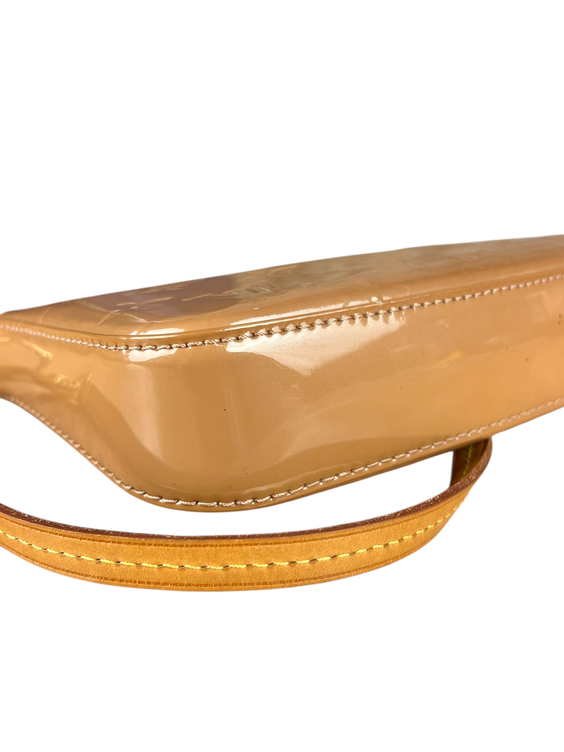 Louis Vuitton Monogram Vernis Pochette Beige