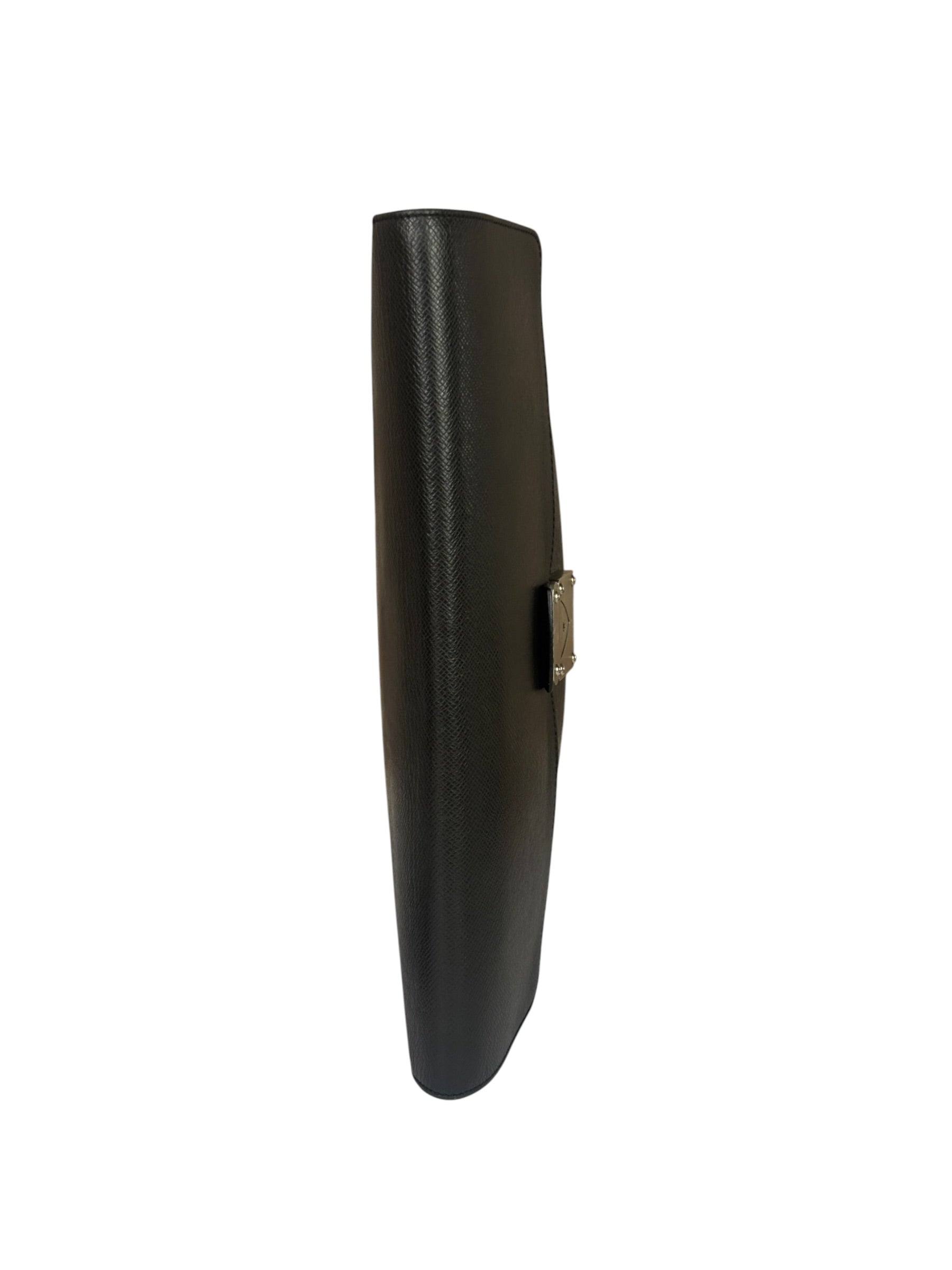 Louis Vuitton Black Leather Taiga Minuto Documents Portfolio