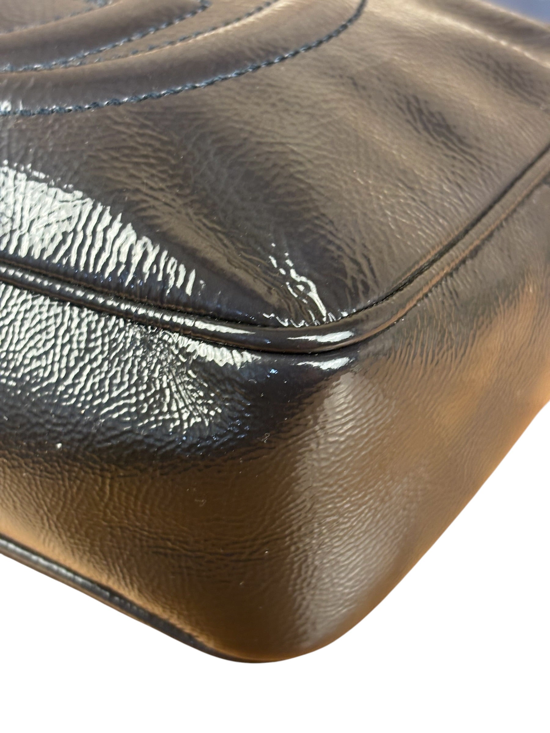 Gucci Glossy Grey Patent Leather Soho Disco Crossbody Bag