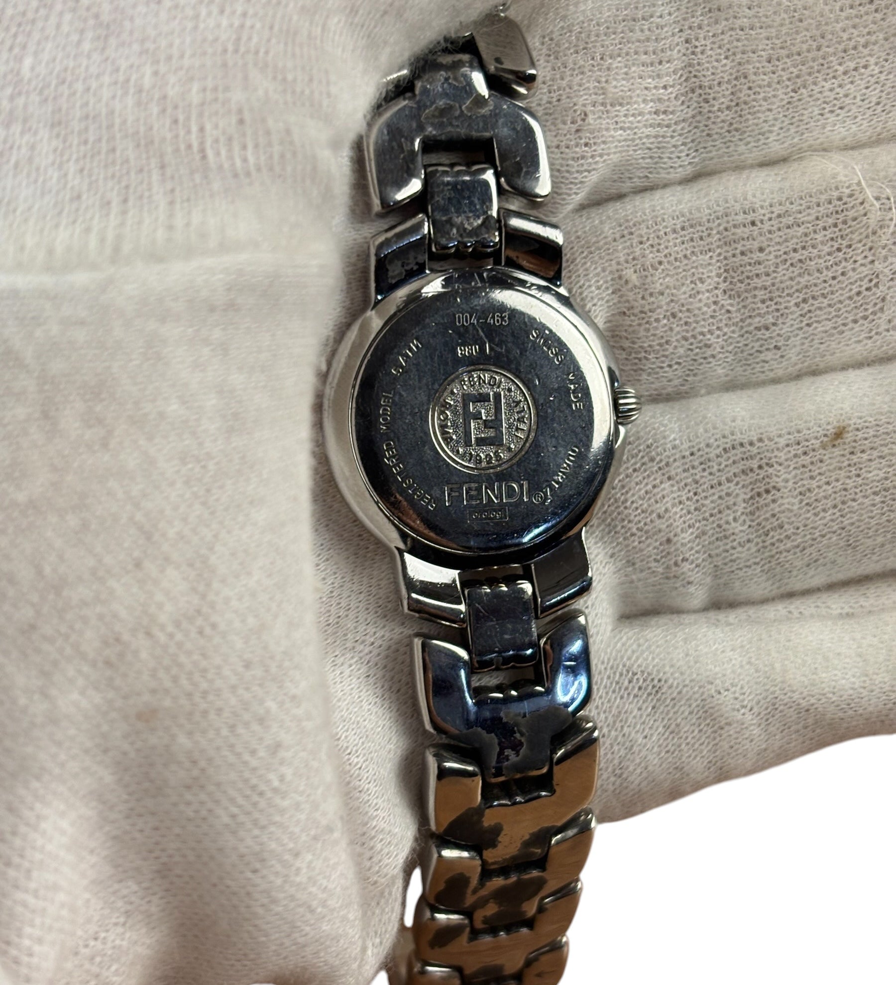 Fendi Vintage Mother-Of-Pearl Dial Orologi Two-Tone Watch 980L