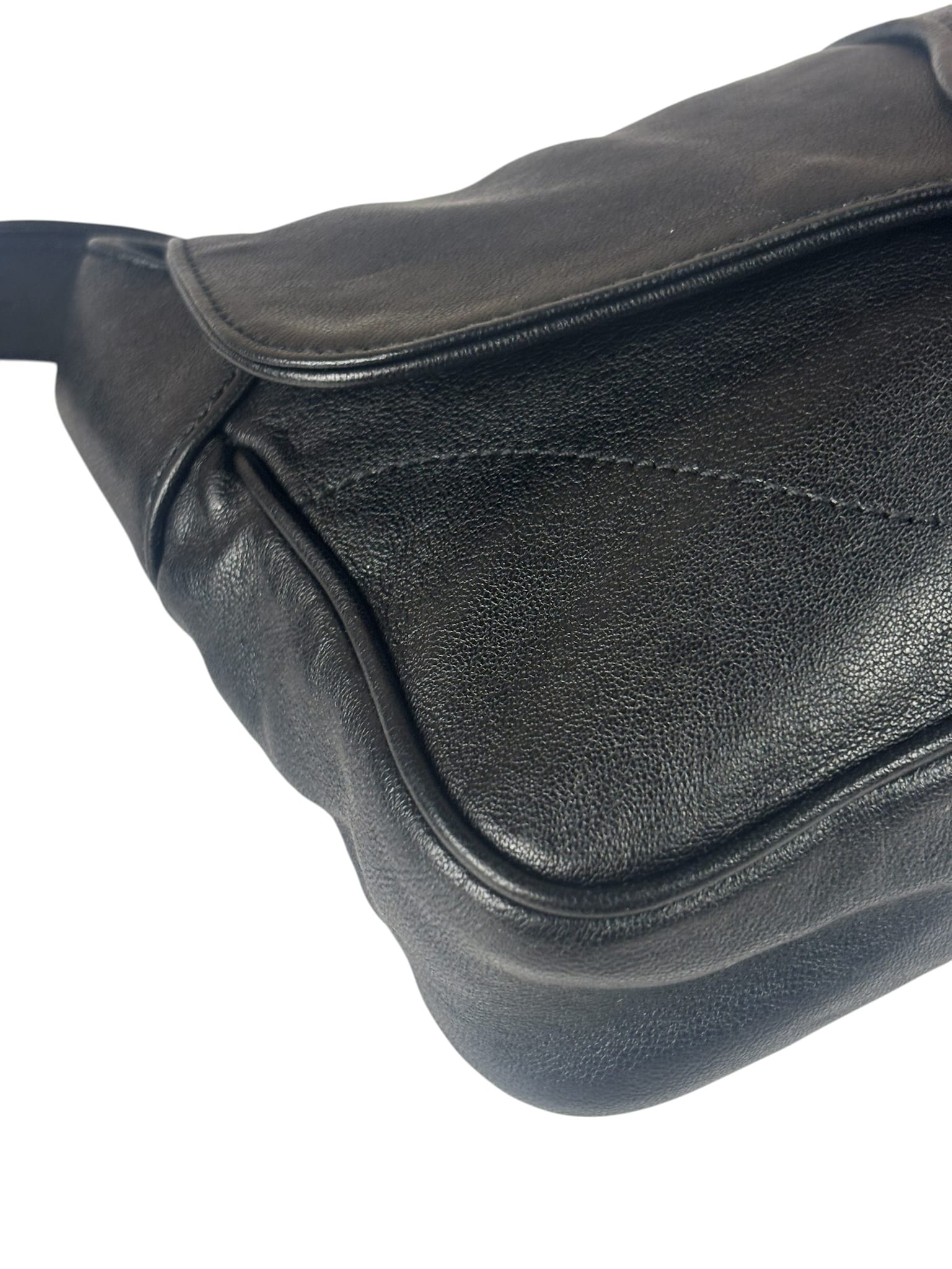 Gucci Black Leather Aphrodite GG Emblem Flap Bag