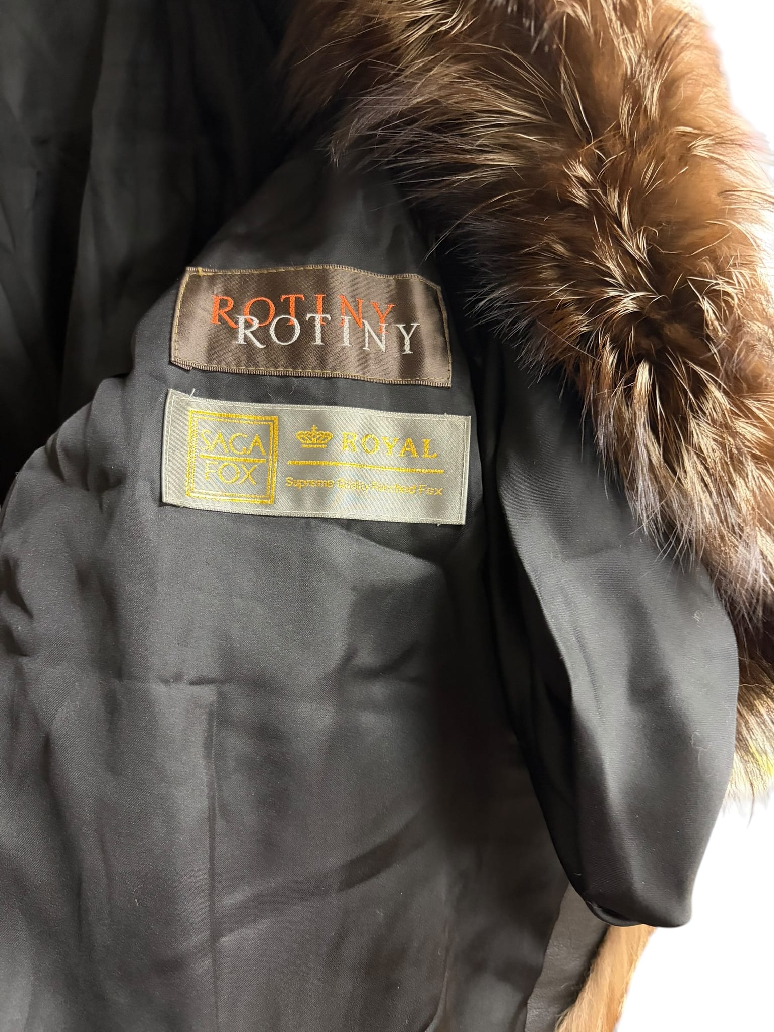 Vintage Rotiny Brown/White Saga Fox Fur Coat