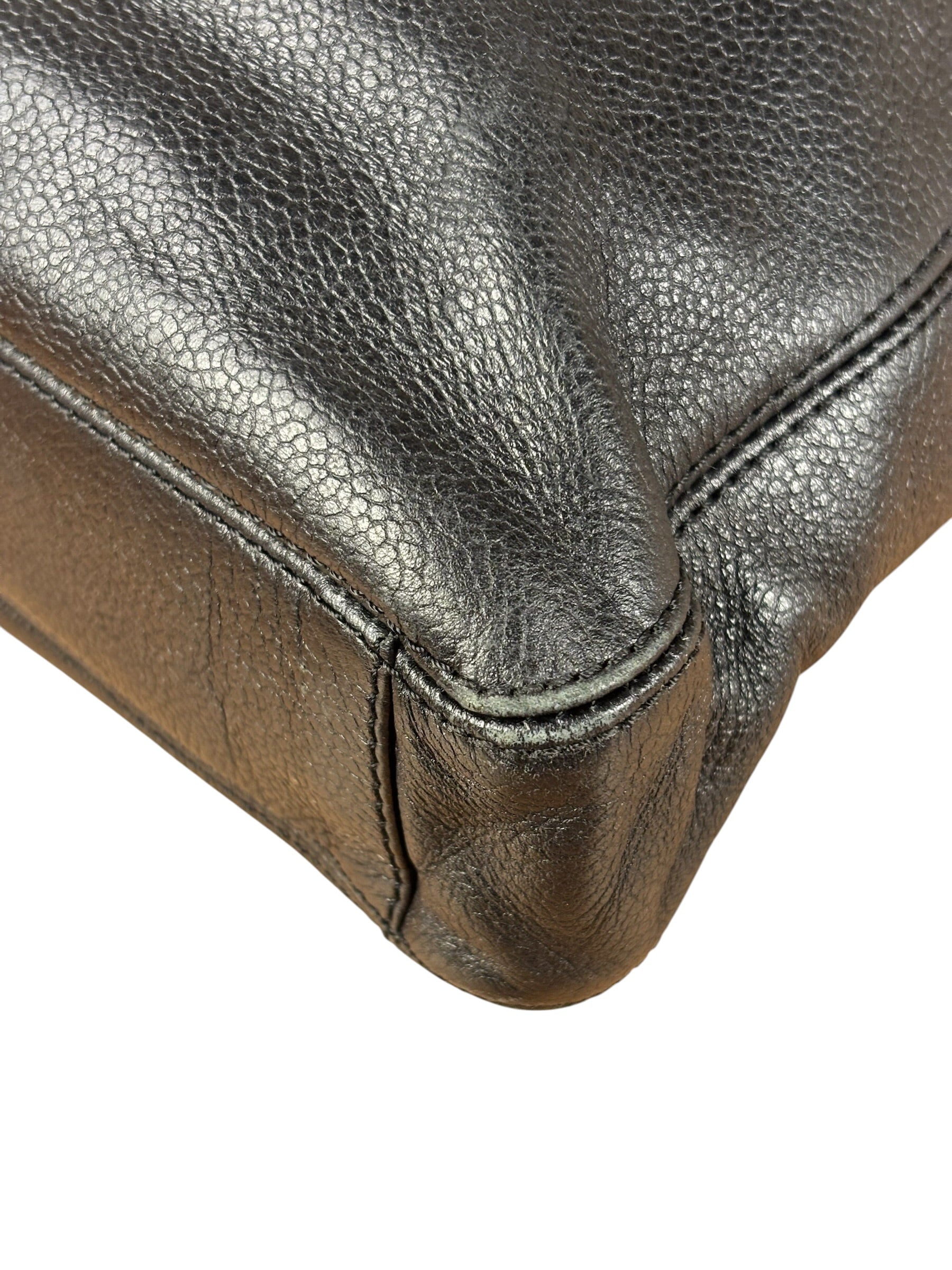 Chanel Vintage Black Leather Zip Shoulder Bag - 1998